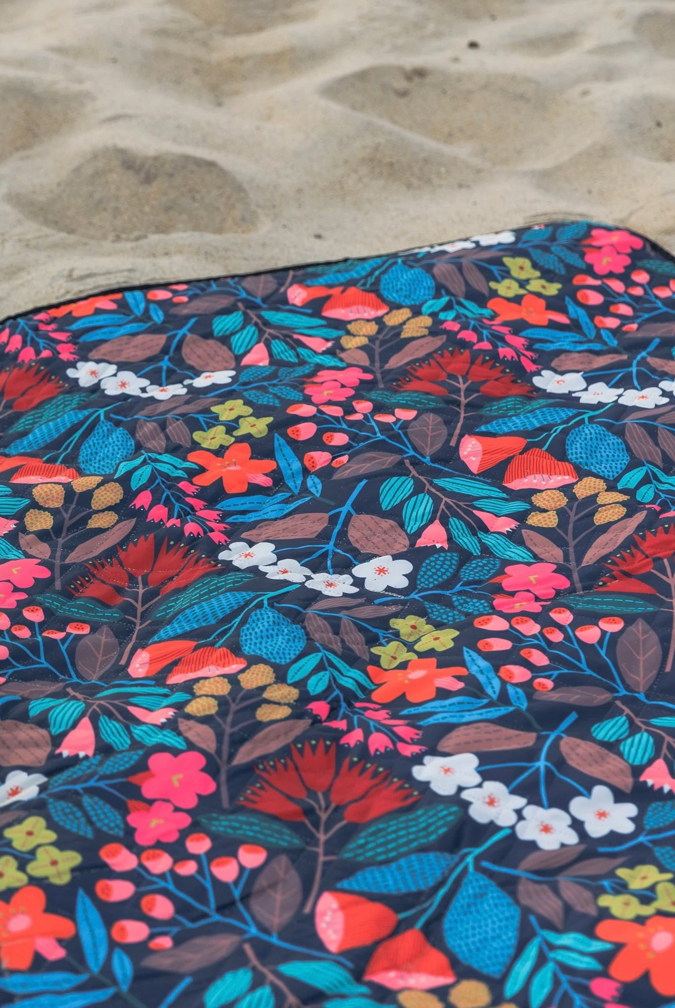 SALTWATER PICNIC CO | WILDFLOWER PICNIC RUG | Bohemian Love Runway