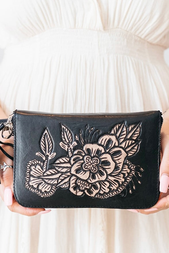 SHOE SHU | BUFFALO ZIP ROUND WALLET BAG VINTAGE BLACK | Bohemian Love Runway