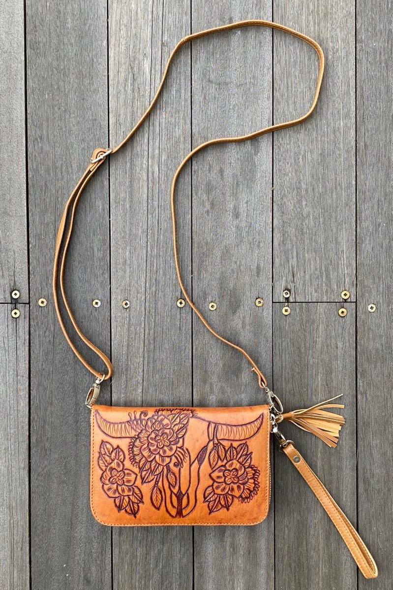 SHOE SHU | BUFFALO ZIP ROUND WALLET BAG VINTAGE BROWN | Bohemian Love Runway