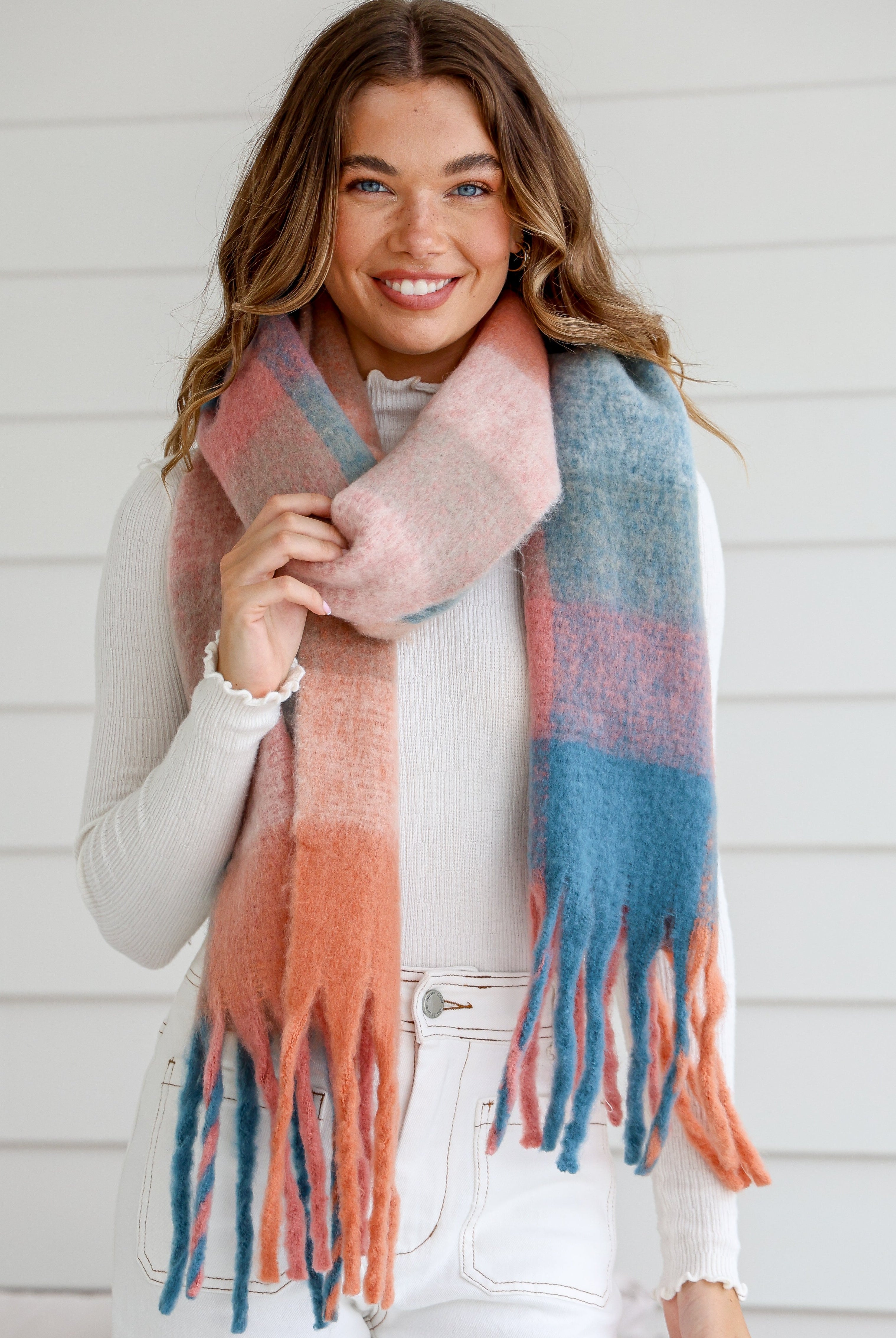 MISS MARLOW | PEACH FLUFFY SCARF | Bohemian Love Runway