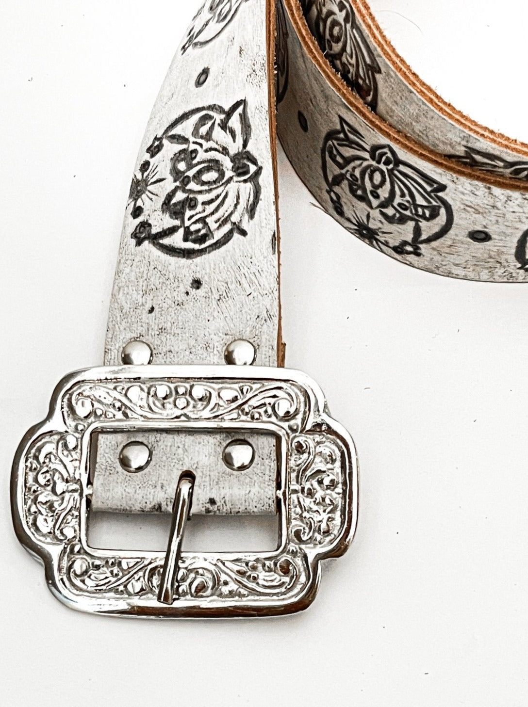 HOUSE OF SKYE | COSMIC LOVE LEATHER BELT VINTAGE WHITE | Bohemian Love Runway