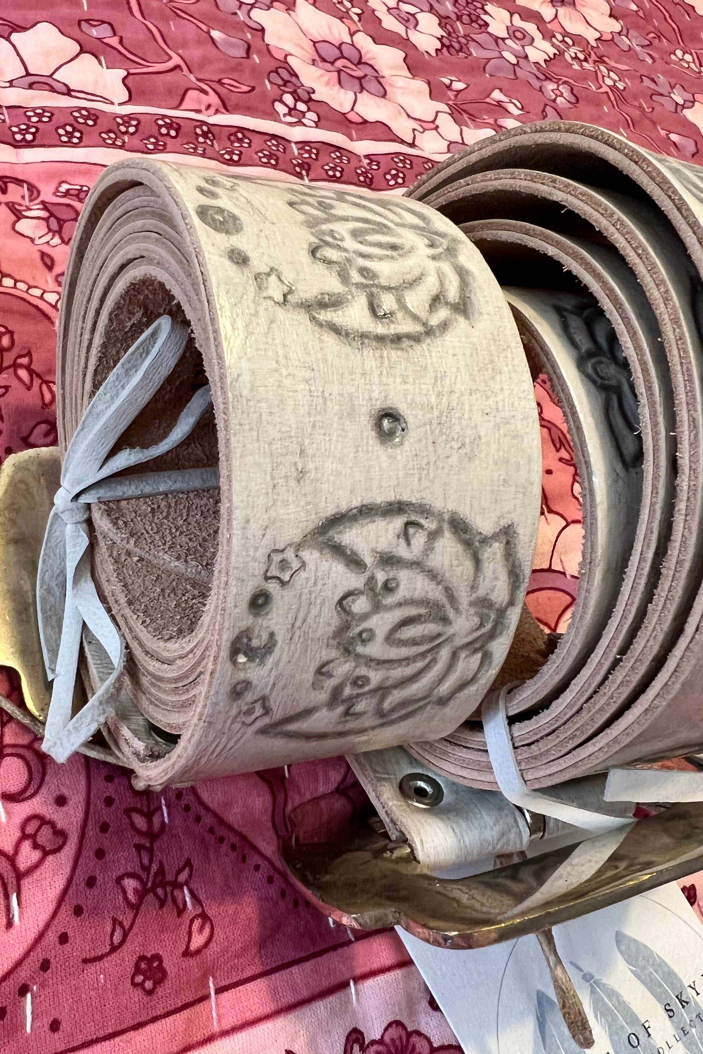 HOUSE OF SKYE | COSMIC LOVE LEATHER BELT VINTAGE WHITE | Bohemian Love Runway