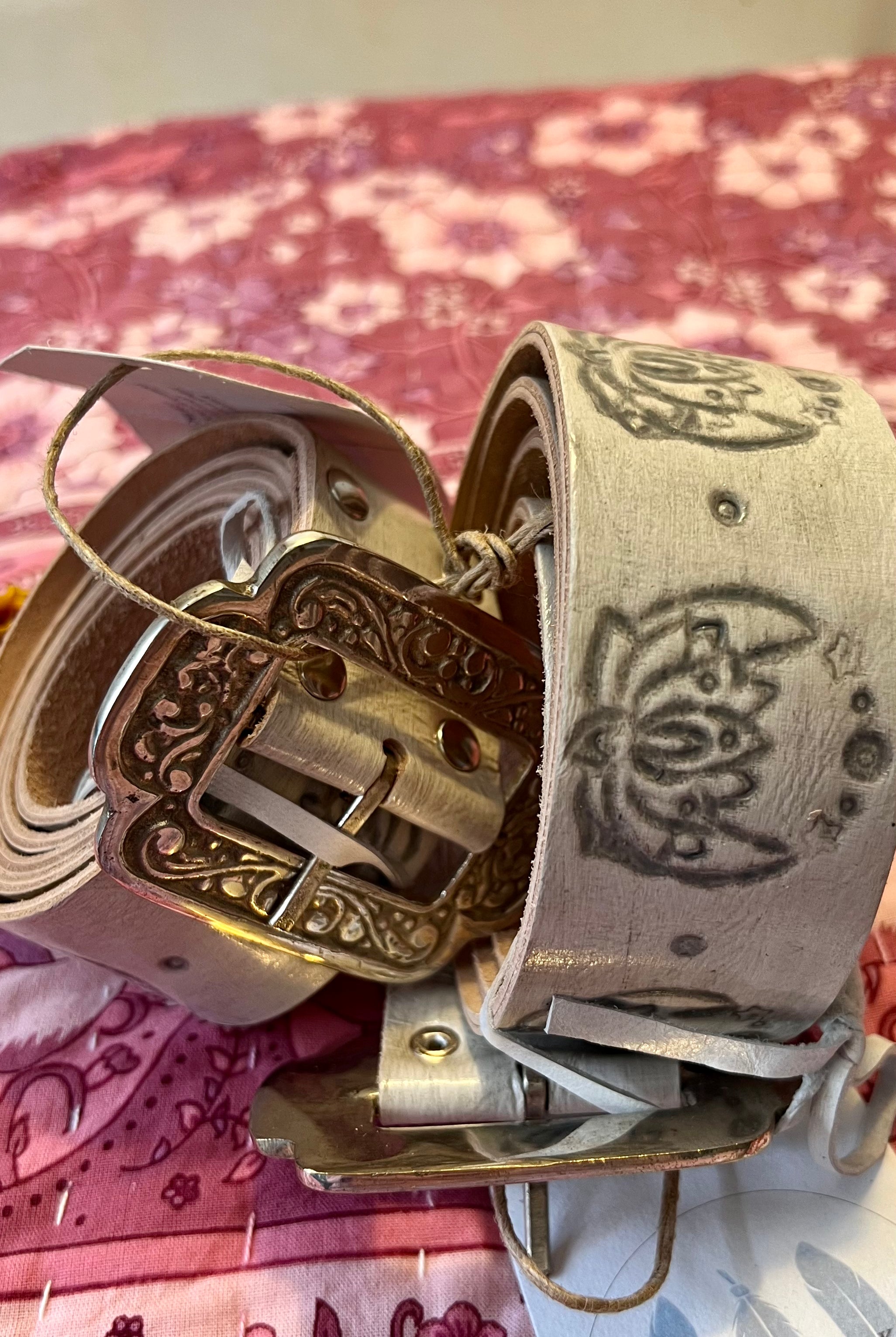 HOUSE OF SKYE | COSMIC LOVE LEATHER BELT VINTAGE WHITE | Bohemian Love Runway