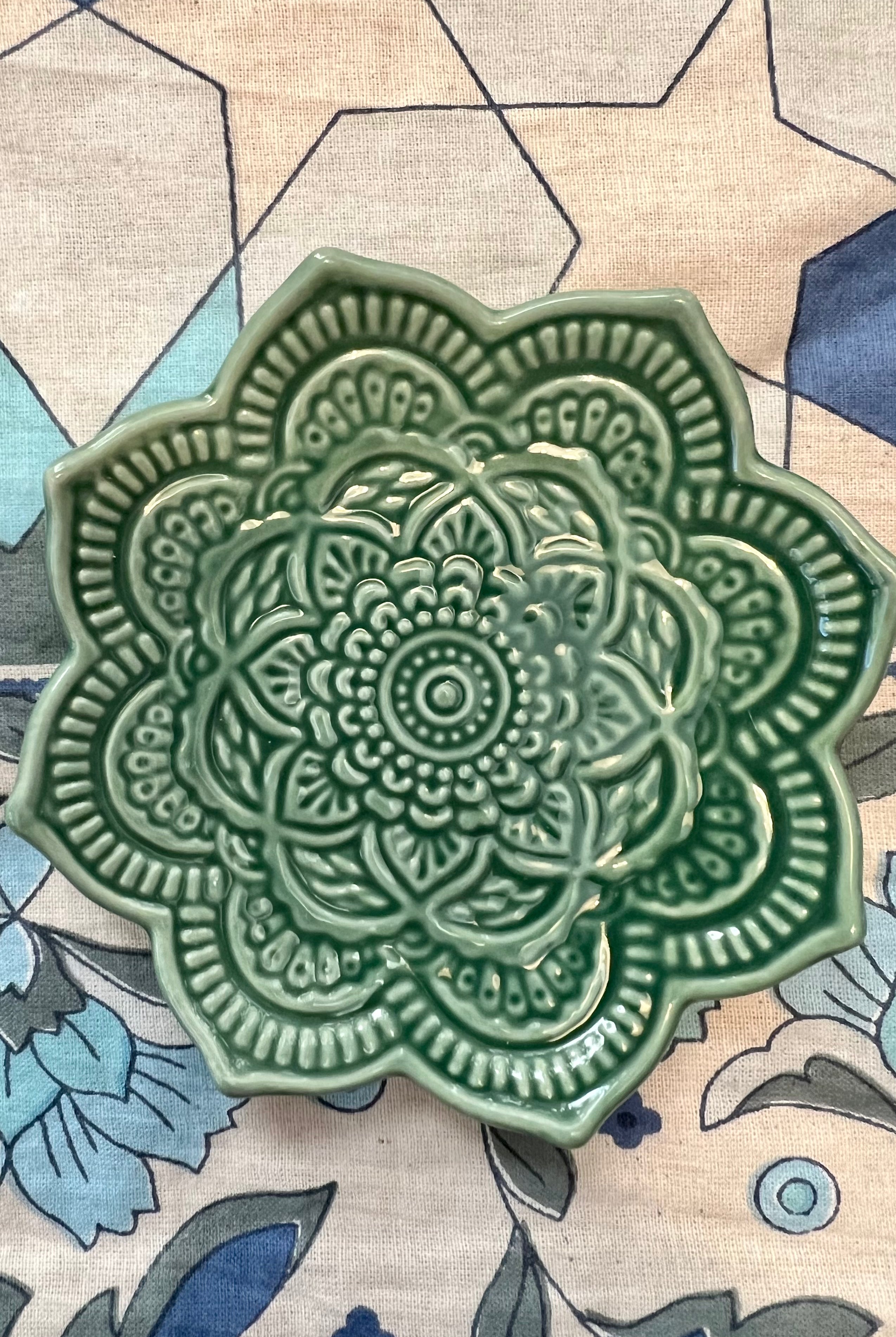 BOHEMIAN LOVE RUNWAY | MANDALA DISH JADE | Bohemian Love Runway