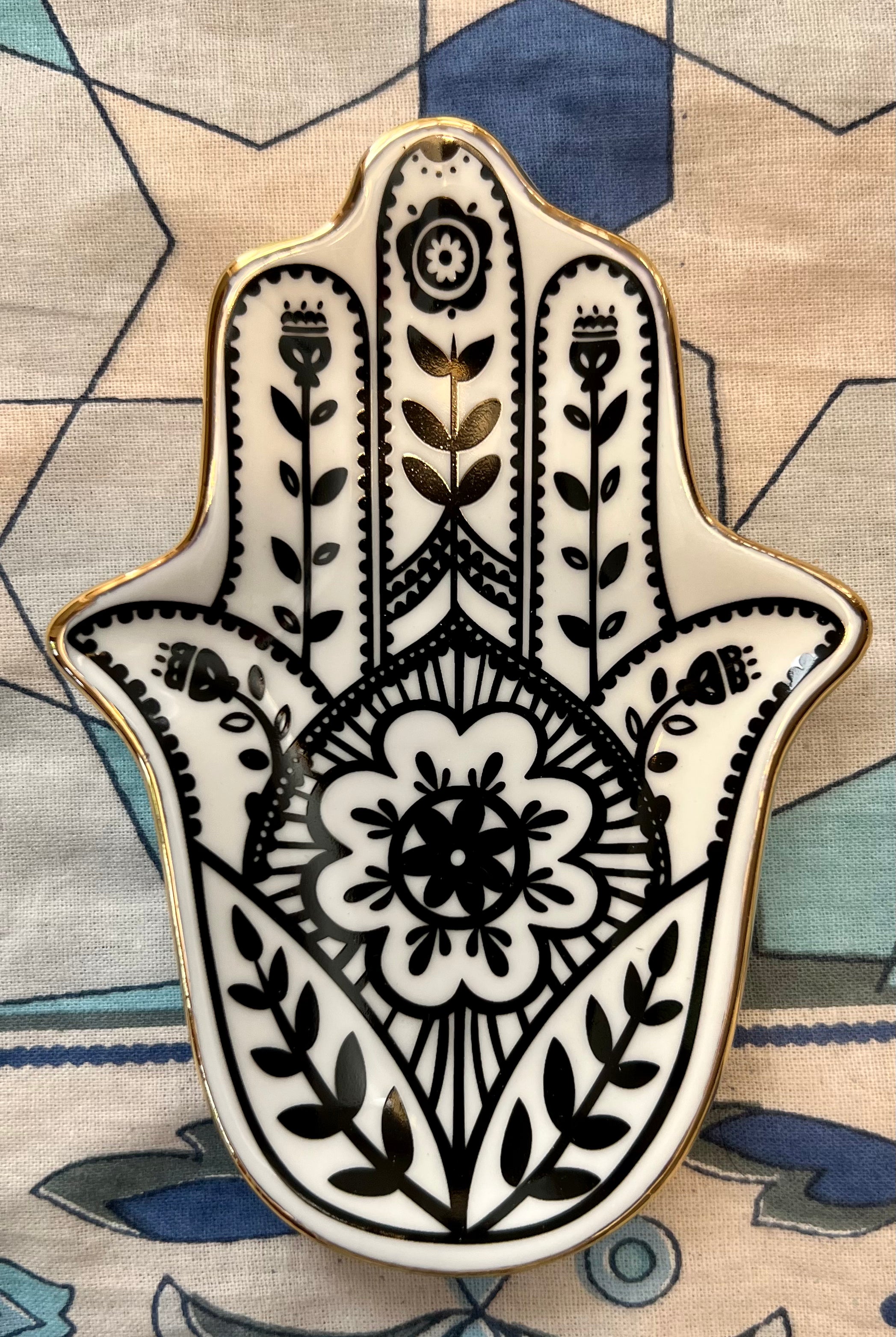 BOHEMIAN LOVE RUNWAY | PALM CERAMIC DISH | Bohemian Love Runway