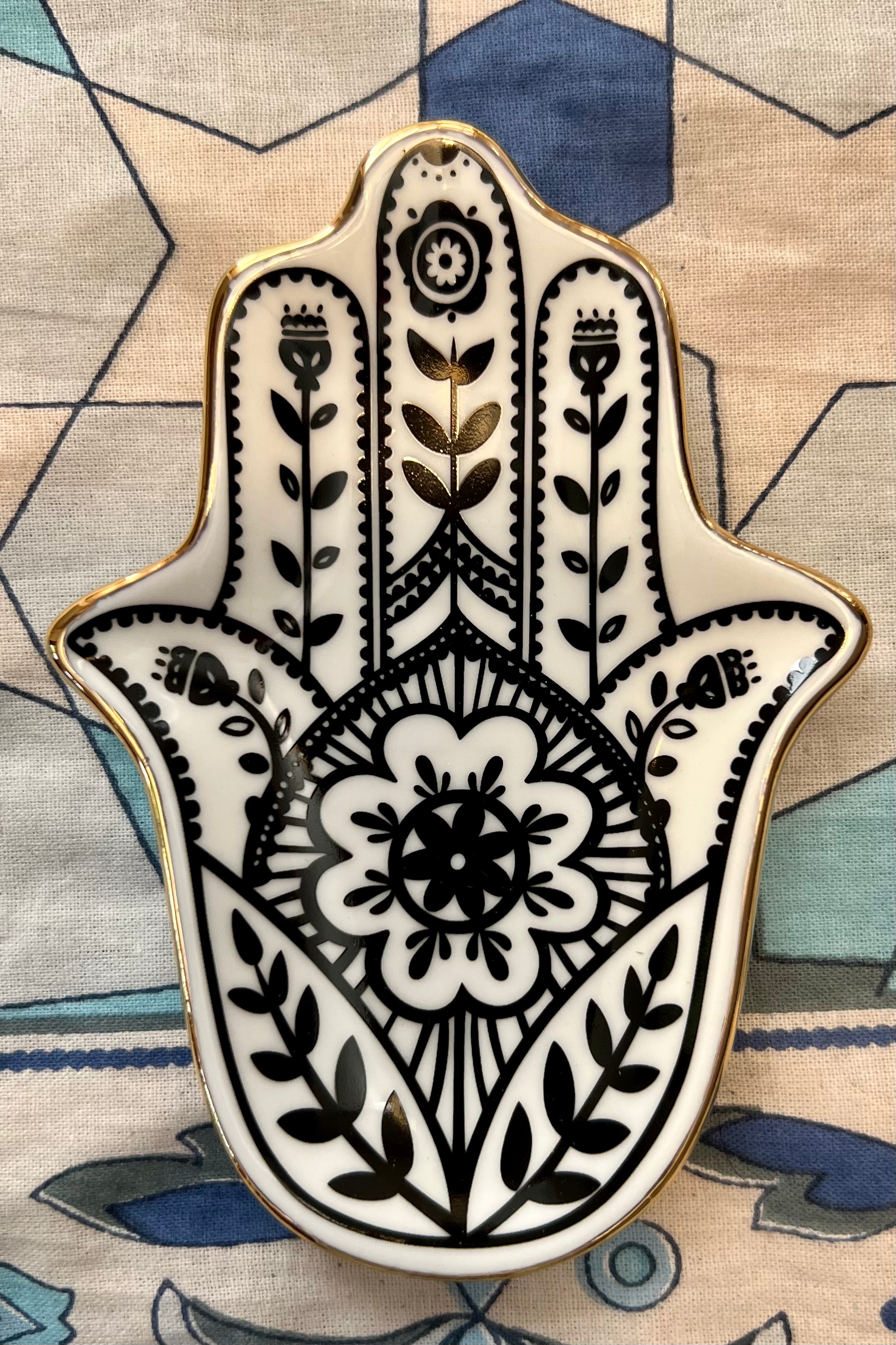 BOHEMIAN LOVE RUNWAY | PALM CERAMIC DISH | Bohemian Love Runway