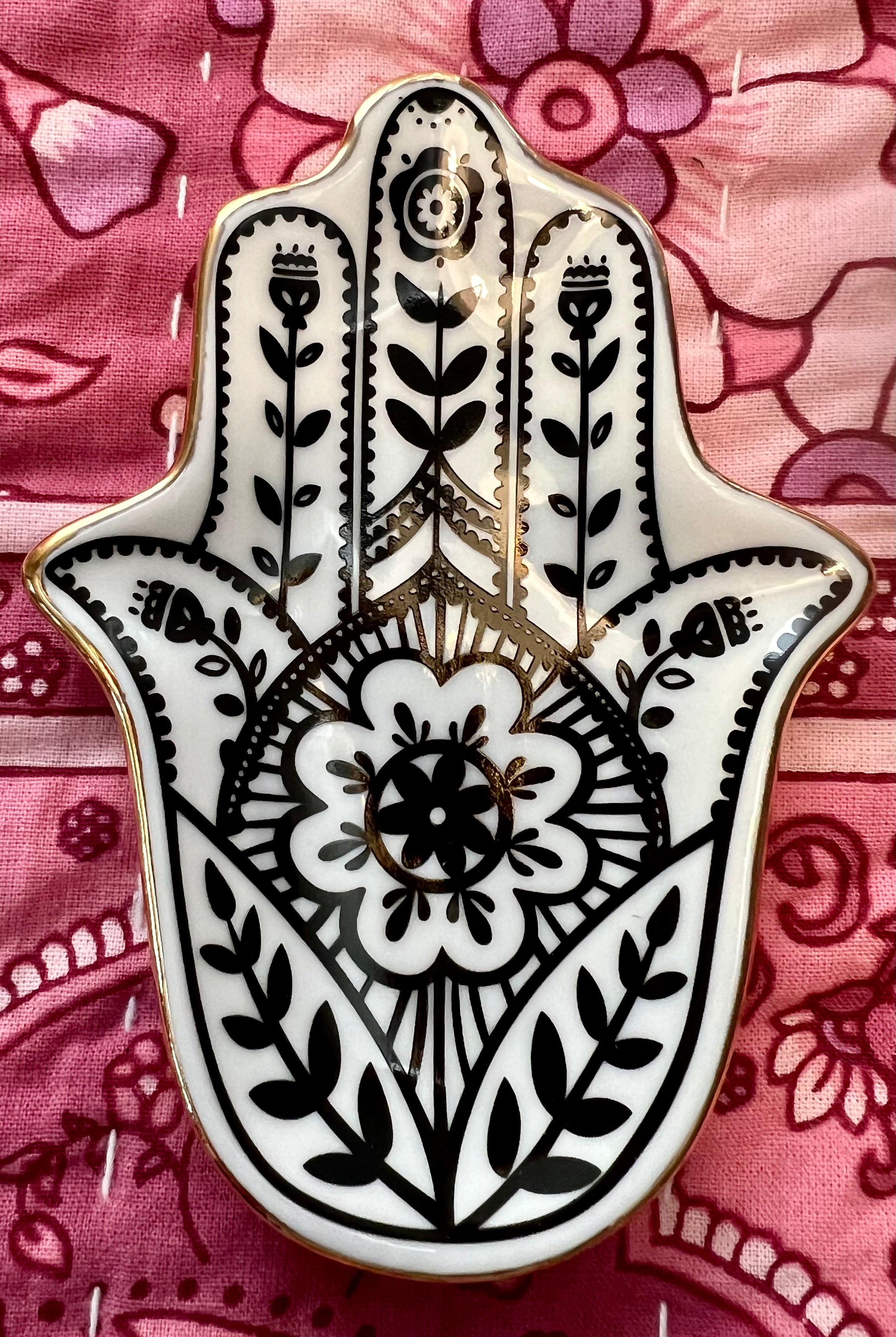 BOHEMIAN LOVE RUNWAY | PALM CERAMIC DISH | Bohemian Love Runway