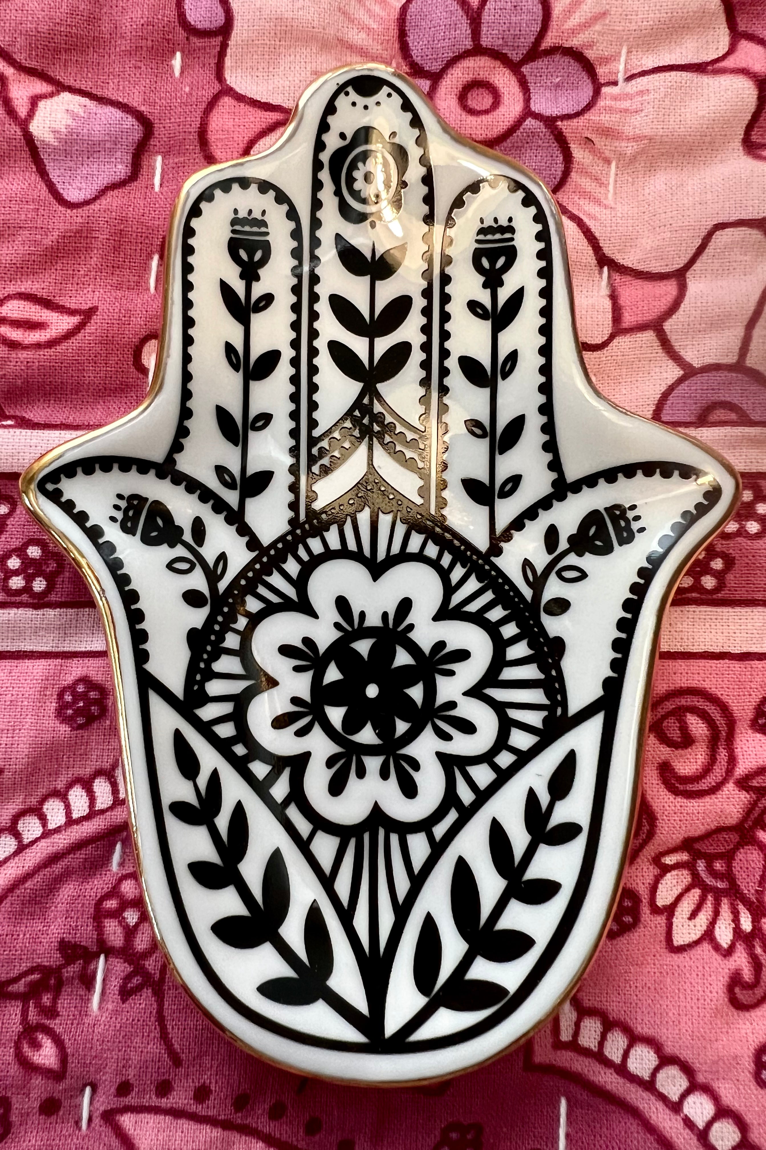 BOHEMIAN LOVE RUNWAY | PALM CERAMIC DISH | Bohemian Love Runway