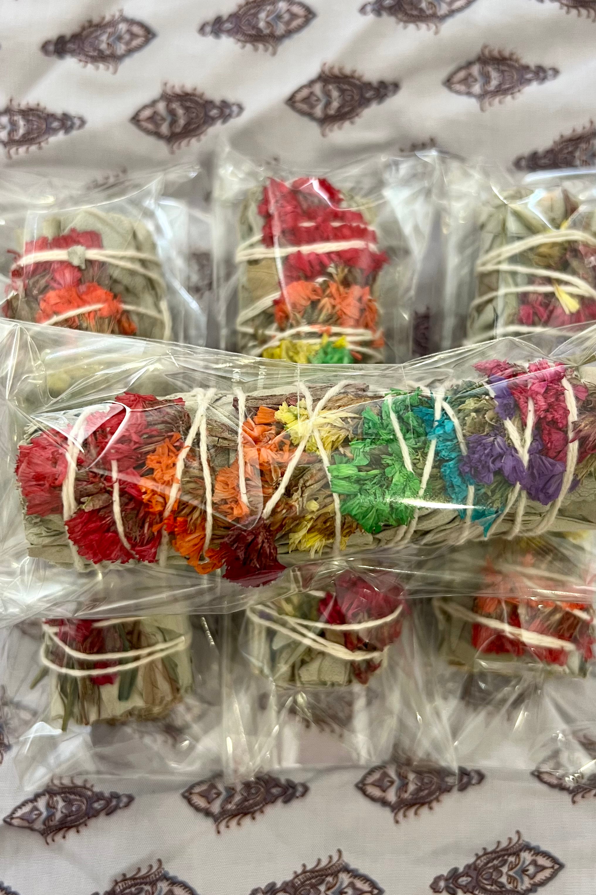 BOHEMIAN LOVE RUNWAY | CALIFORNIAN WHITE SAGE CHAKRA RAINBOW SMUDGE STICK | Bohemian Love Runway