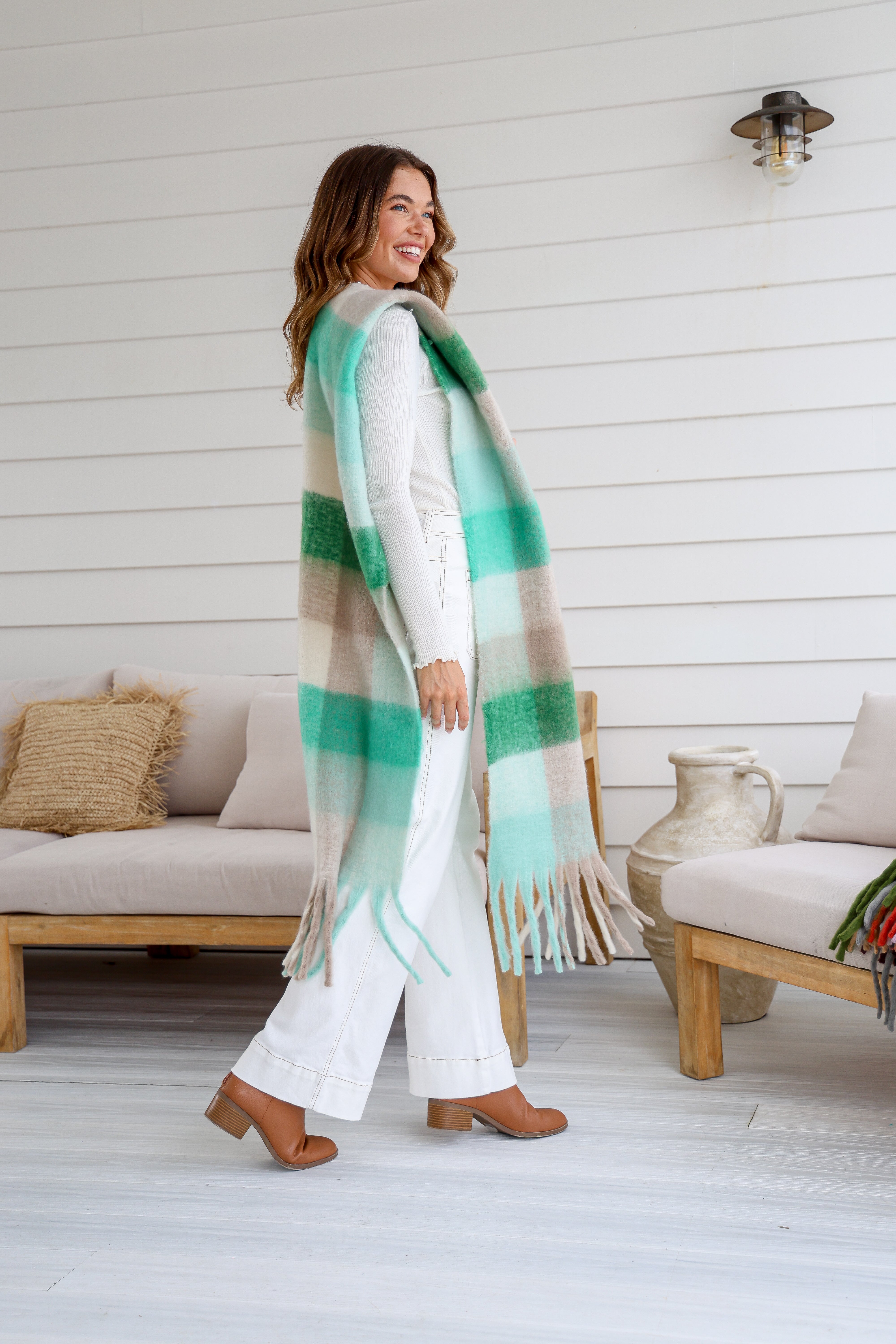MISS MARLOW | CLOVER FLUFFY SCARF | Bohemian Love Runway