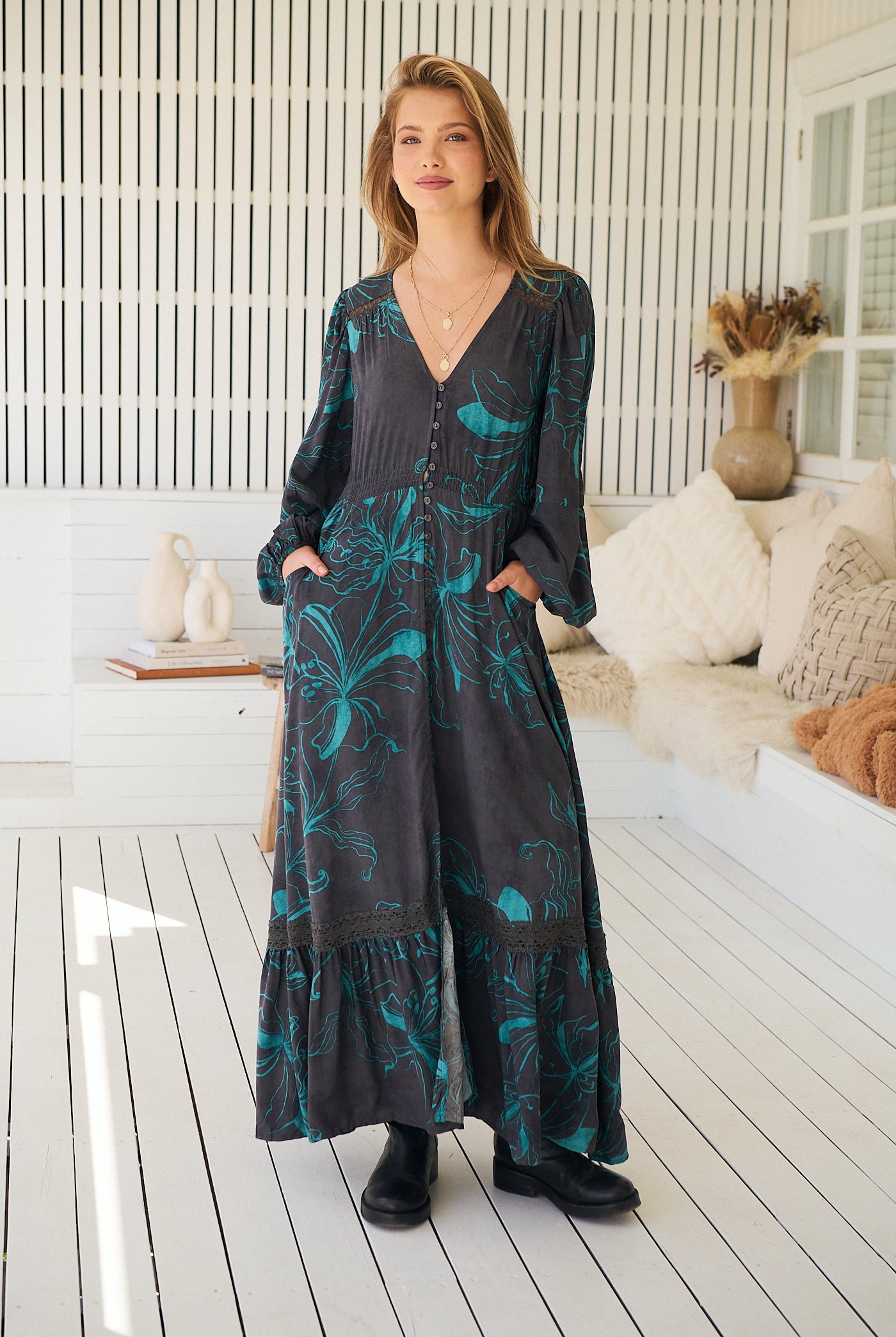 JAASE | MIDNIGHT LILLY LONG SLEEVE CARMEN MAXI DRESS | Bohemian Love Runway