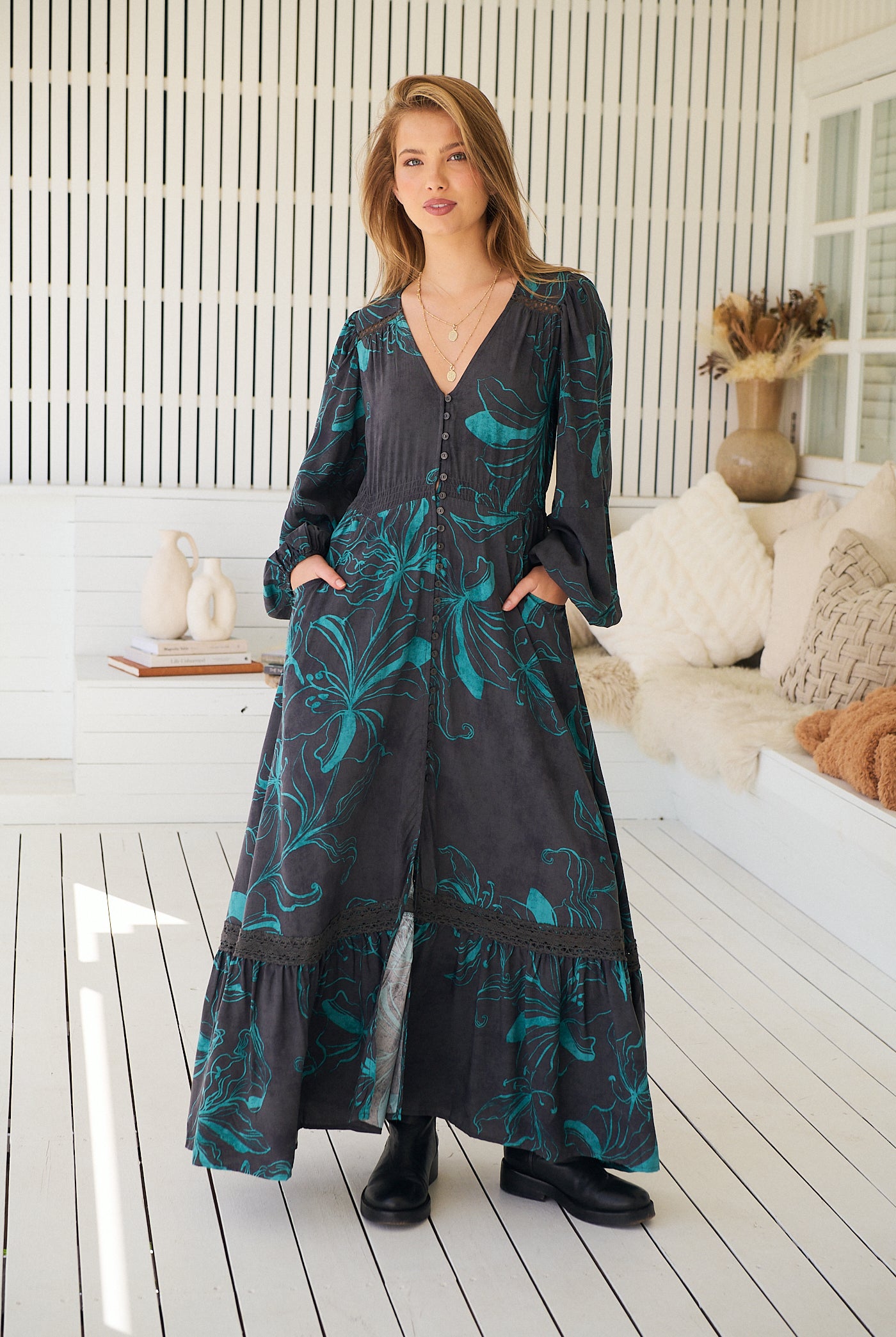 JAASE | MIDNIGHT LILLY LONG SLEEVE CARMEN MAXI DRESS | Bohemian Love Runway