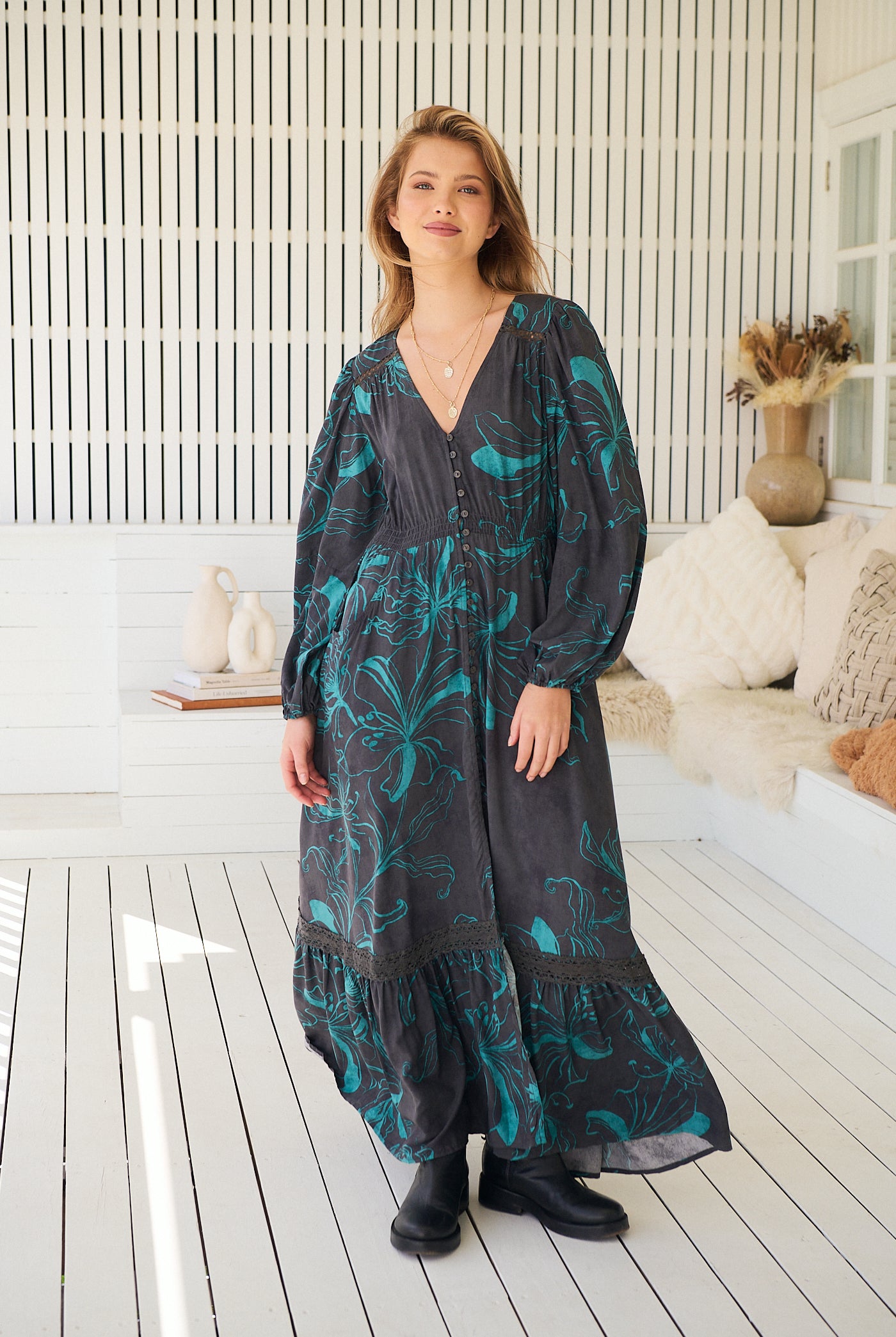 JAASE | MIDNIGHT LILLY LONG SLEEVE CARMEN MAXI DRESS | Bohemian Love Runway