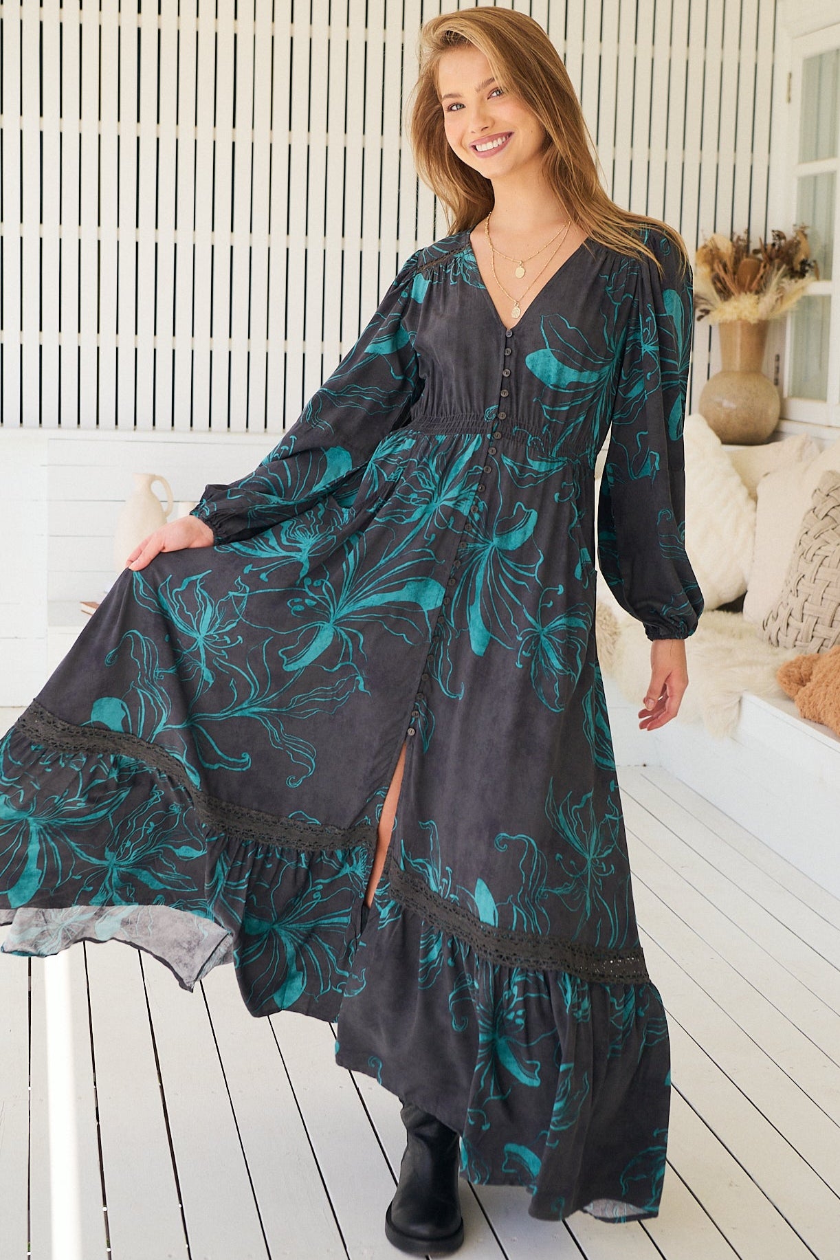 JAASE | MIDNIGHT LILLY LONG SLEEVE CARMEN MAXI DRESS | Bohemian Love Runway