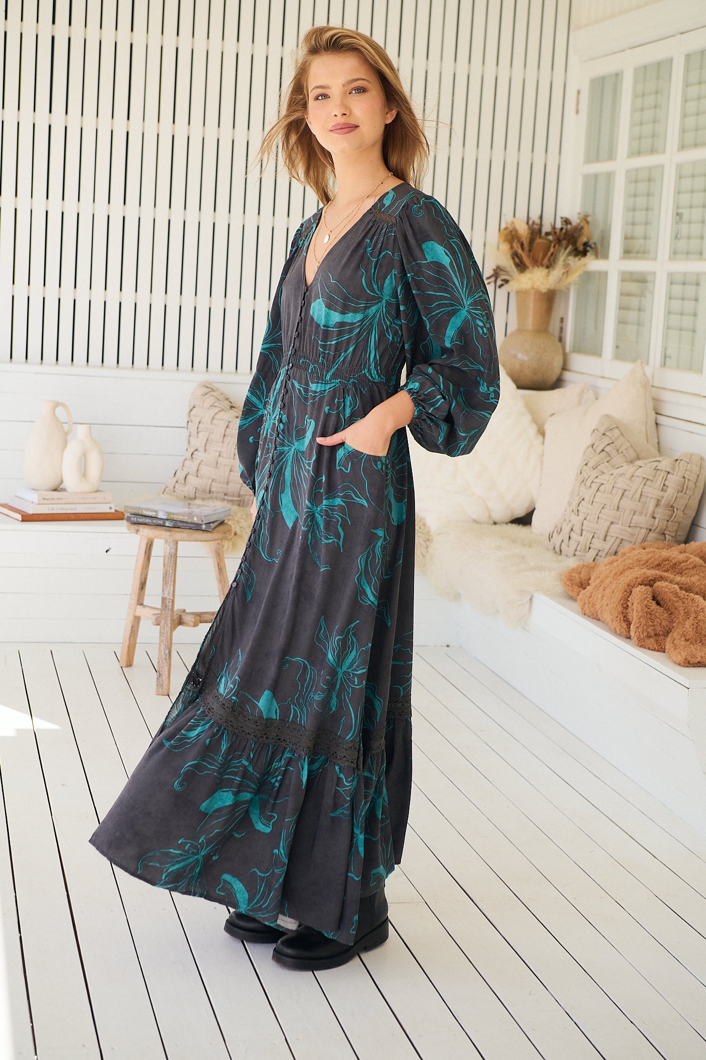 JAASE | MIDNIGHT LILLY LONG SLEEVE CARMEN MAXI DRESS | Bohemian Love Runway