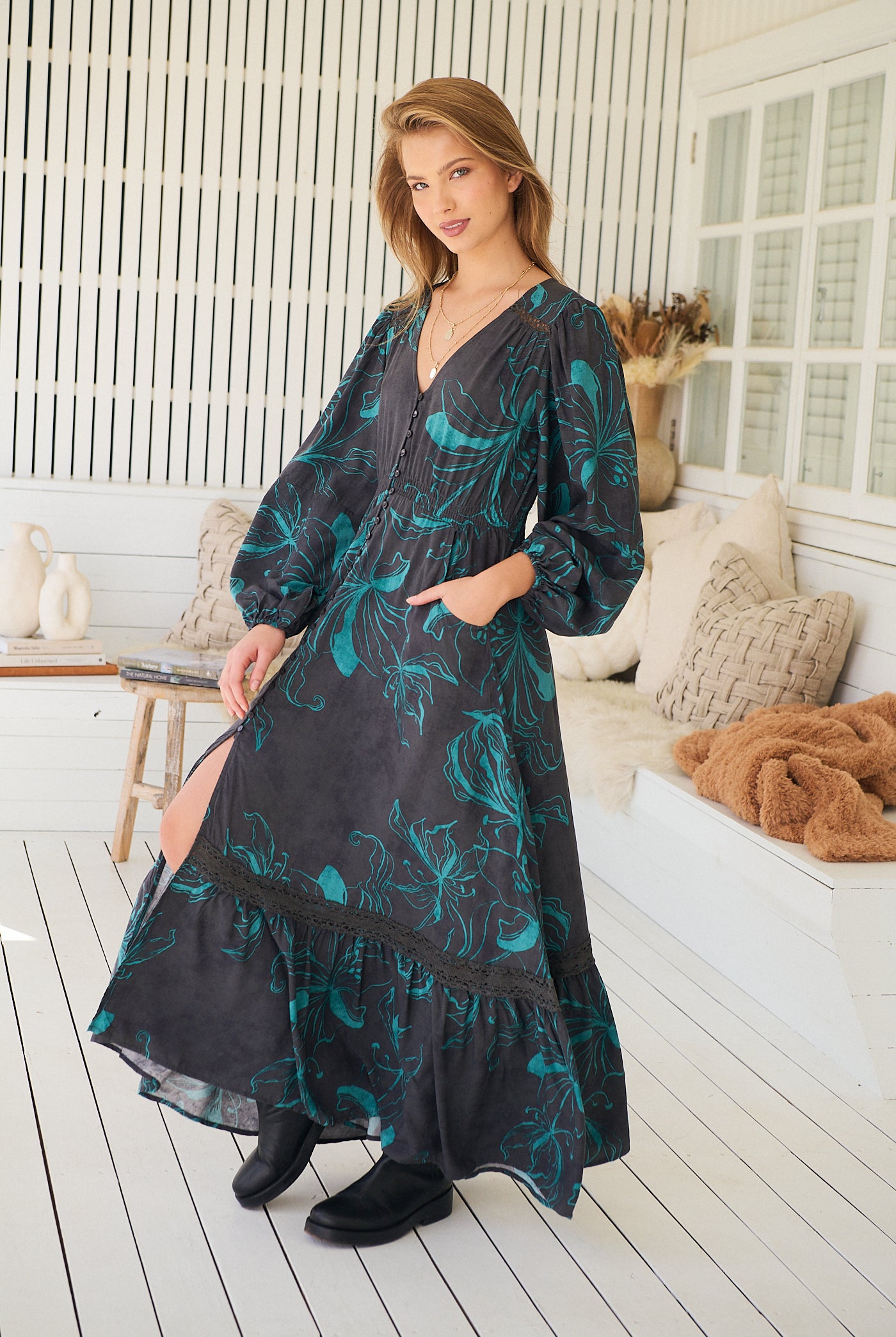 JAASE | MIDNIGHT LILLY LONG SLEEVE CARMEN MAXI DRESS | Bohemian Love Runway