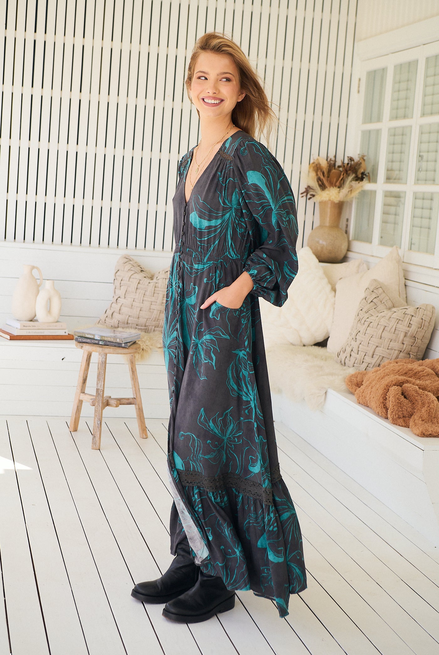 JAASE | MIDNIGHT LILLY LONG SLEEVE CARMEN MAXI DRESS | Bohemian Love Runway