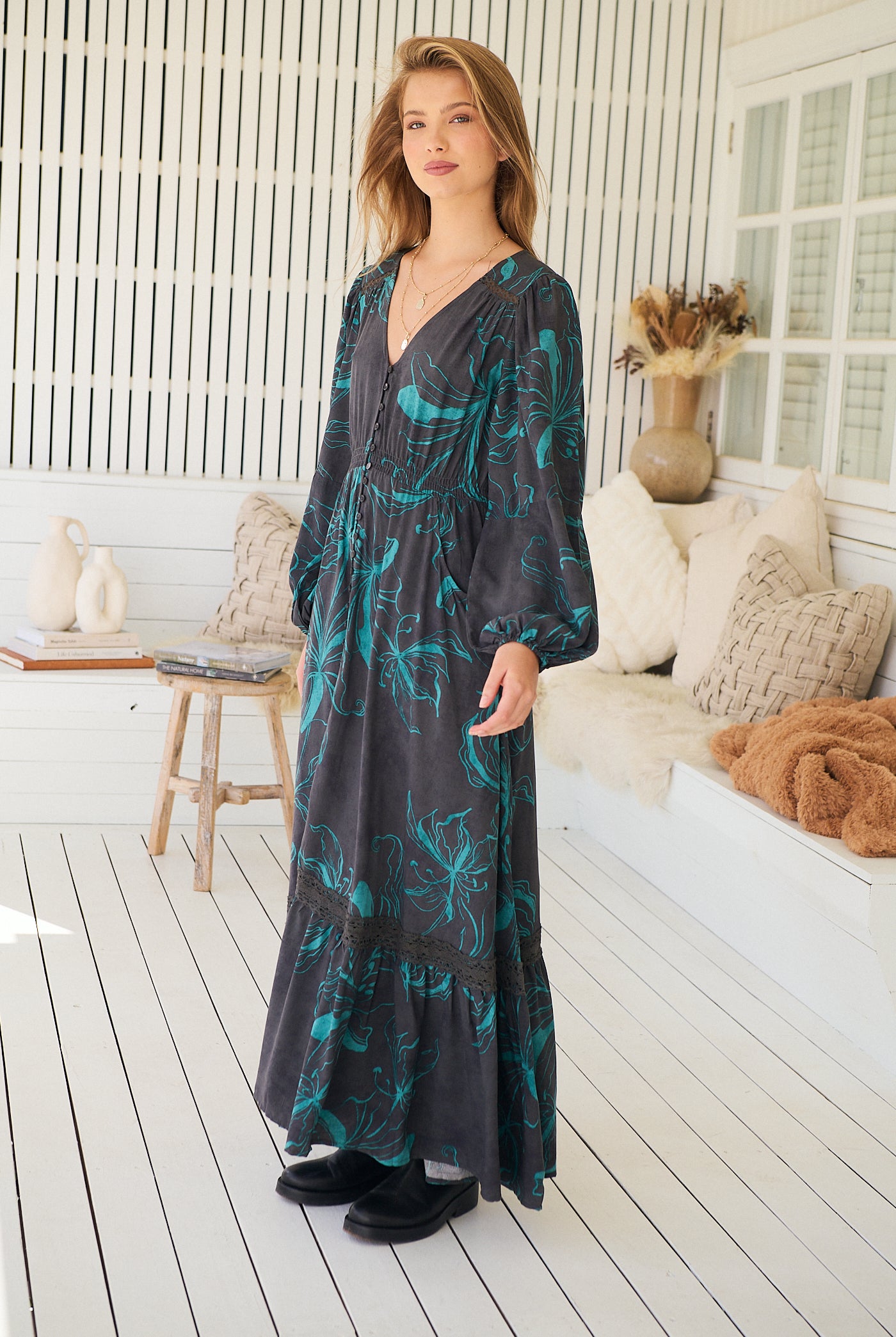 JAASE | MIDNIGHT LILLY LONG SLEEVE CARMEN MAXI DRESS | Bohemian Love Runway