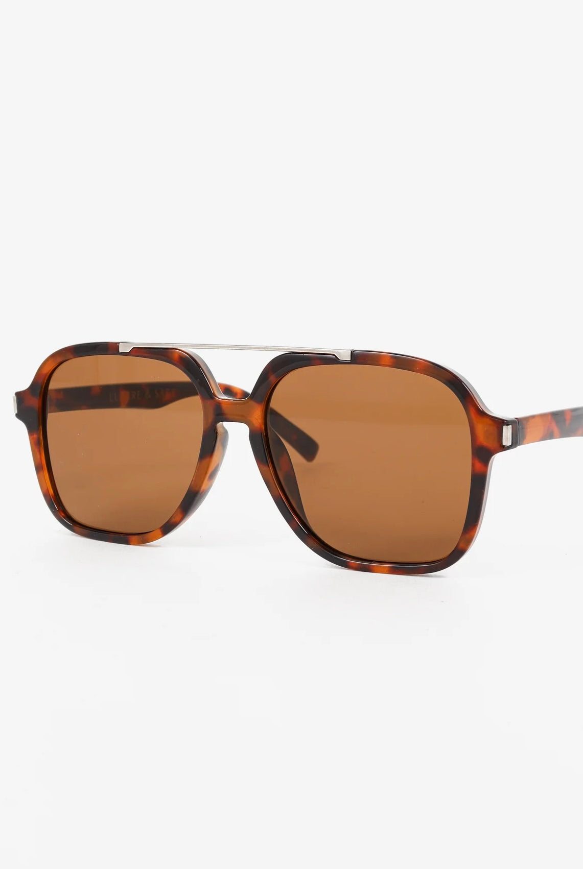Lustre & Sage Giselle tortoiseshell oversized square aviator sunglasses with amber Category 3 lenses