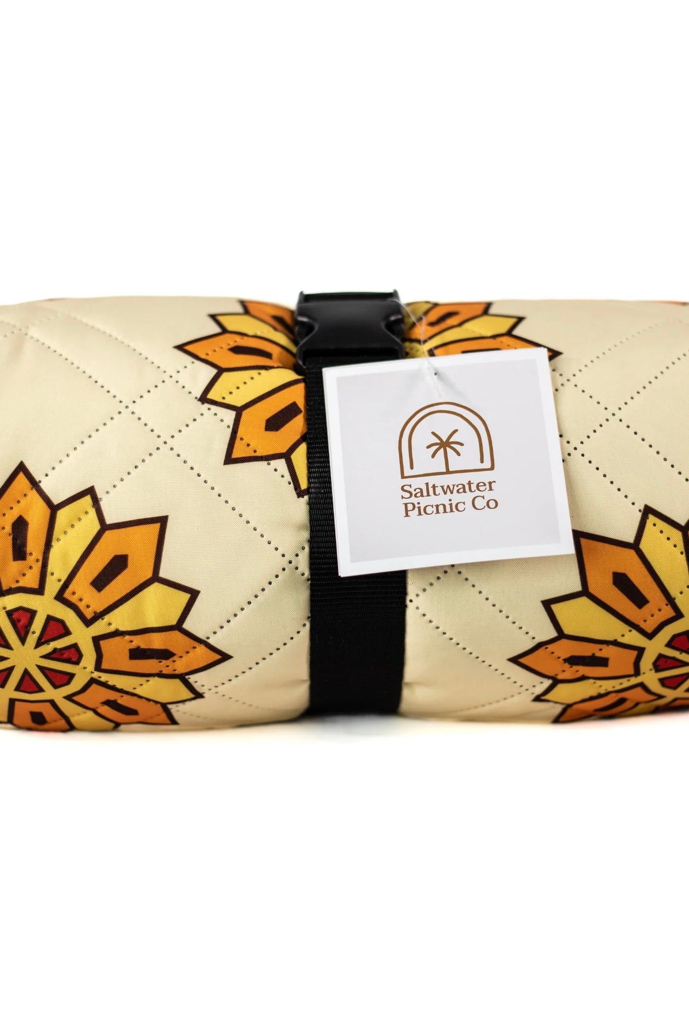 SALTWATER PICNIC CO | MANDALA PICNIC RUG | Bohemian Love Runway
