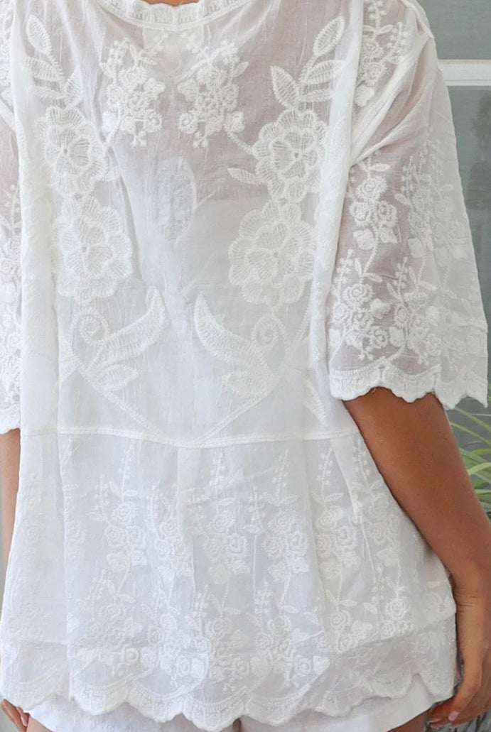White cotton embroidered blouse with V-neck and scalloped edges – women’s tops Australia summer style