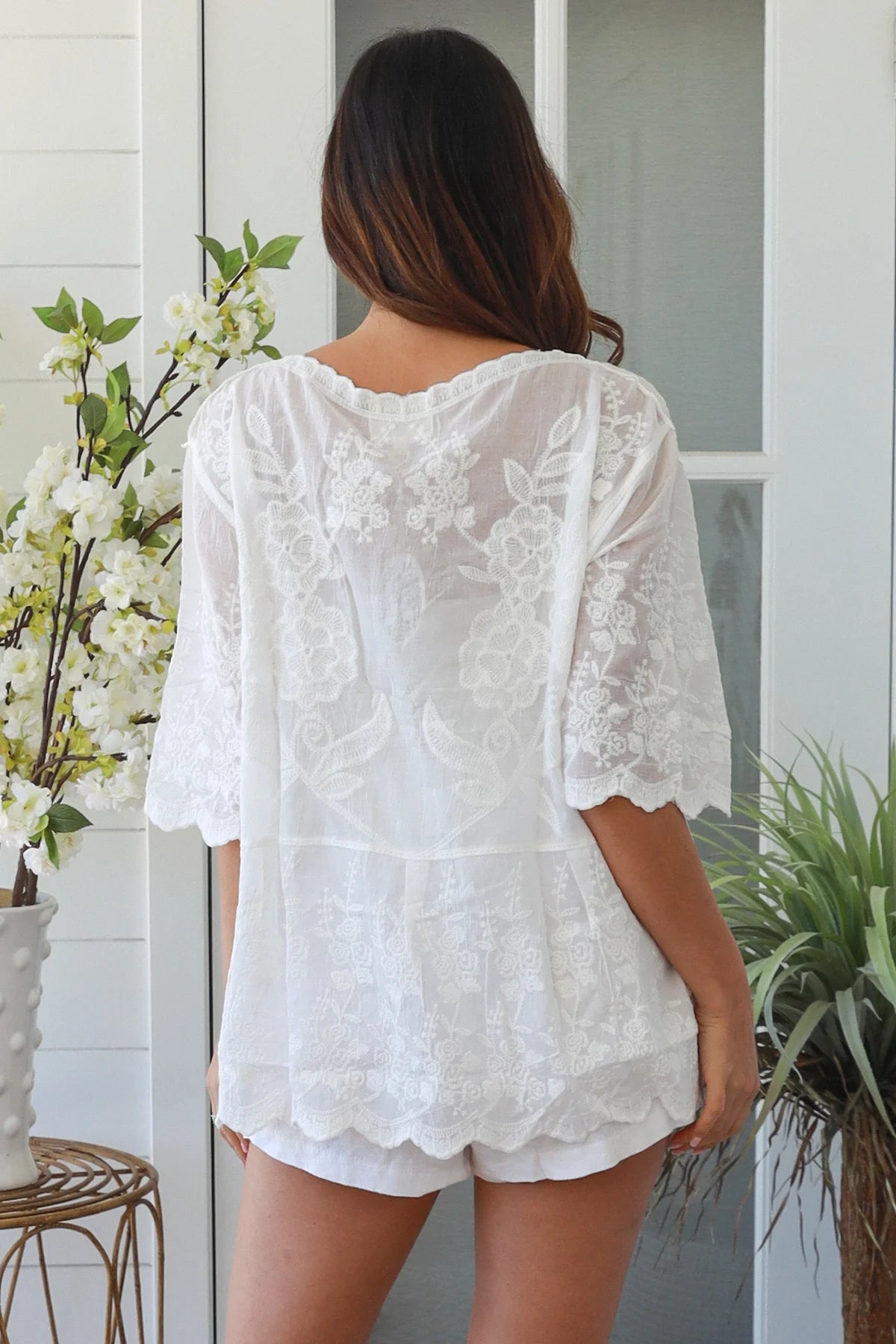 White cotton embroidered blouse with V-neck and scalloped edges – women’s tops Australia summer style