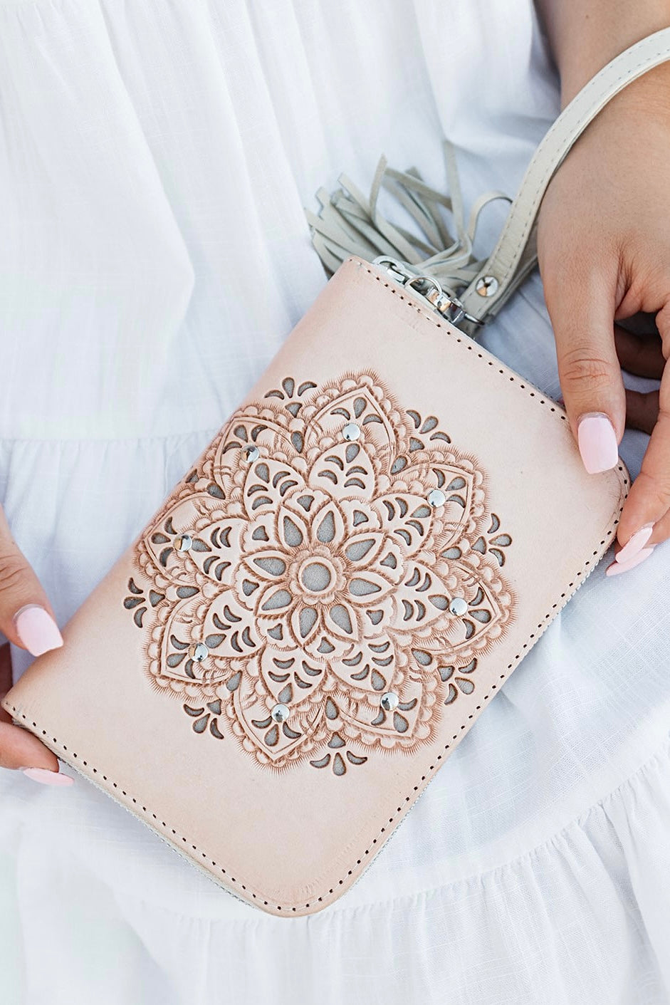 SHOE SHU | SUMMER ZIP WALLET NATURAL | Bohemian Love Runway