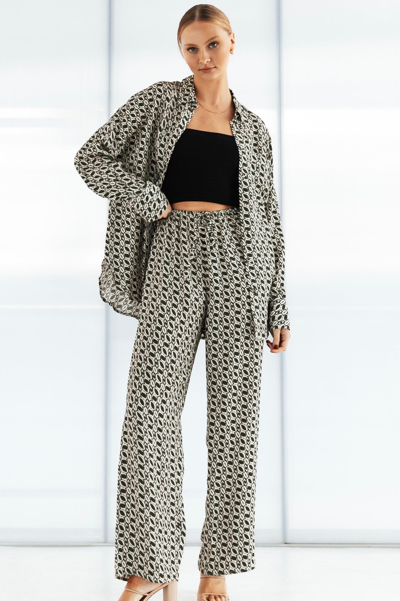 WHITE CLOSET | SOLINA PANT | Bohemian Love Runway