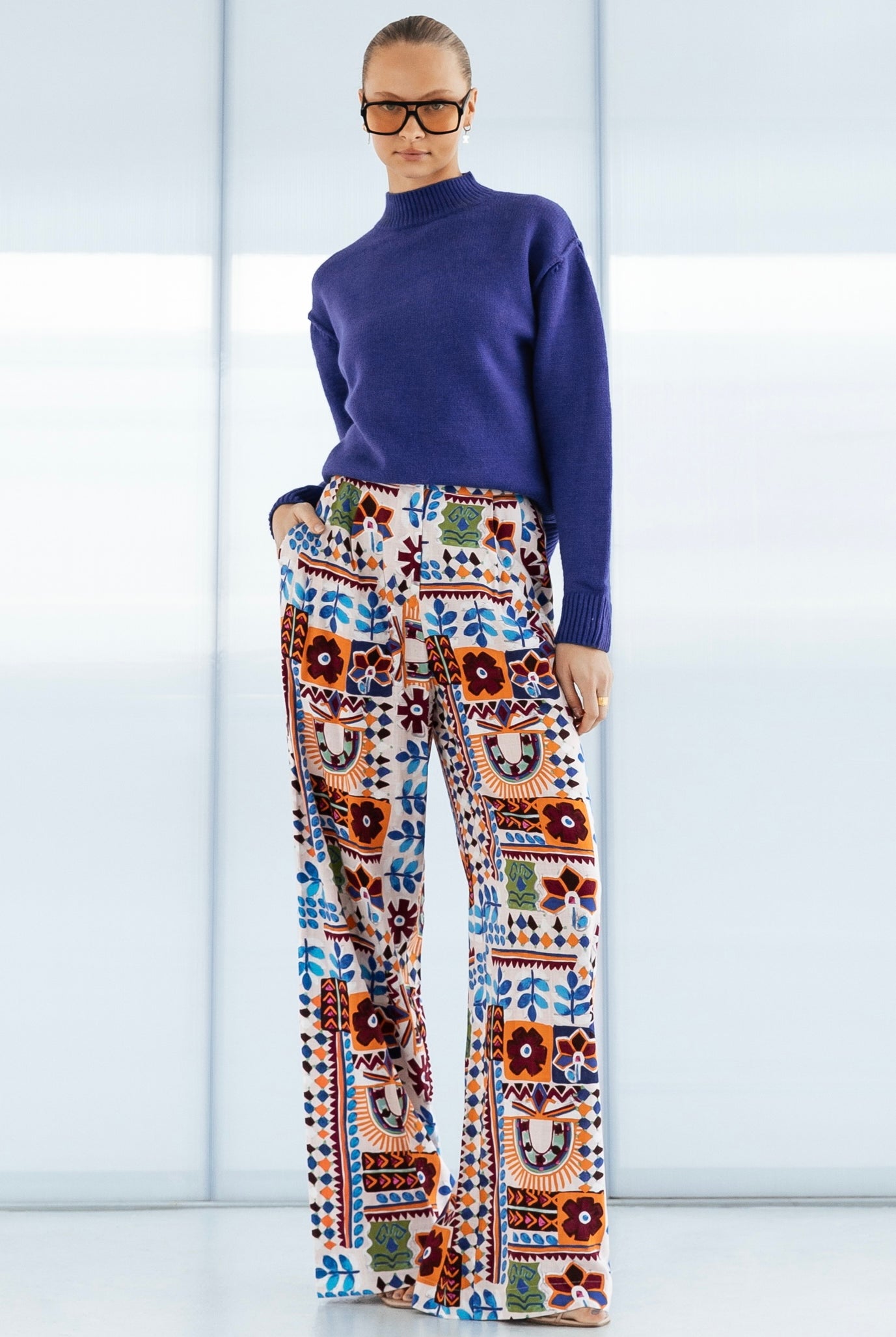 WHITE CLOSET | SESAME KNIT COBALT | Bohemian Love Runway