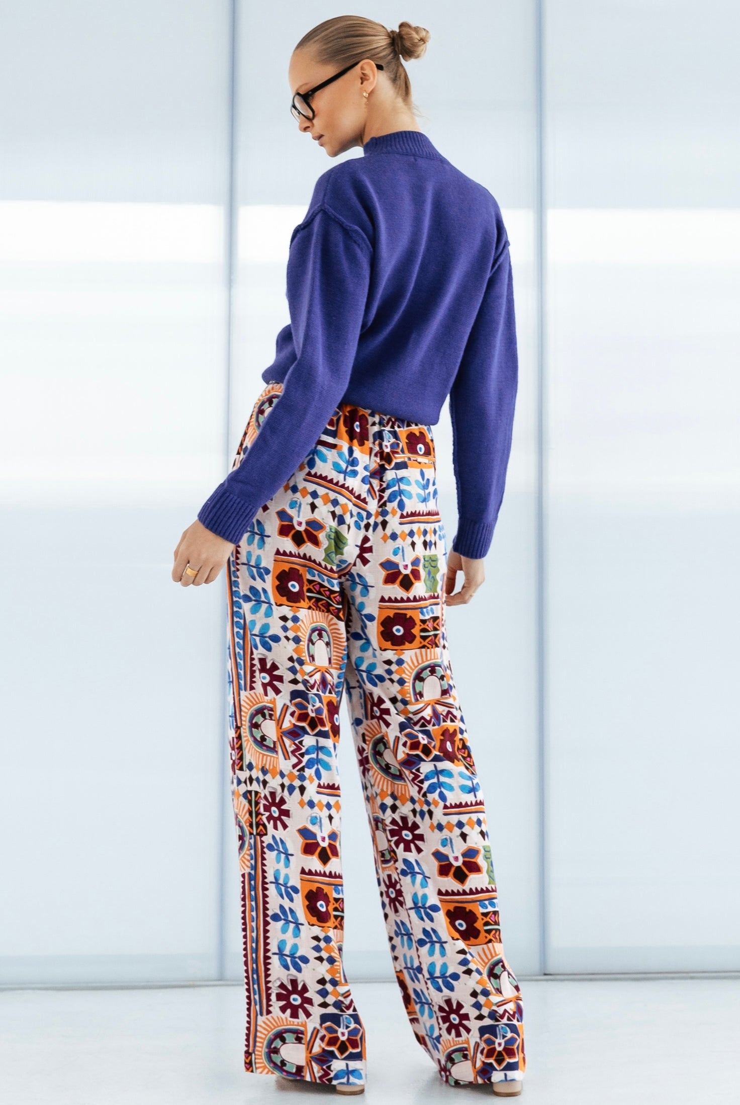 WHITE CLOSET | SESAME KNIT COBALT | Bohemian Love Runway