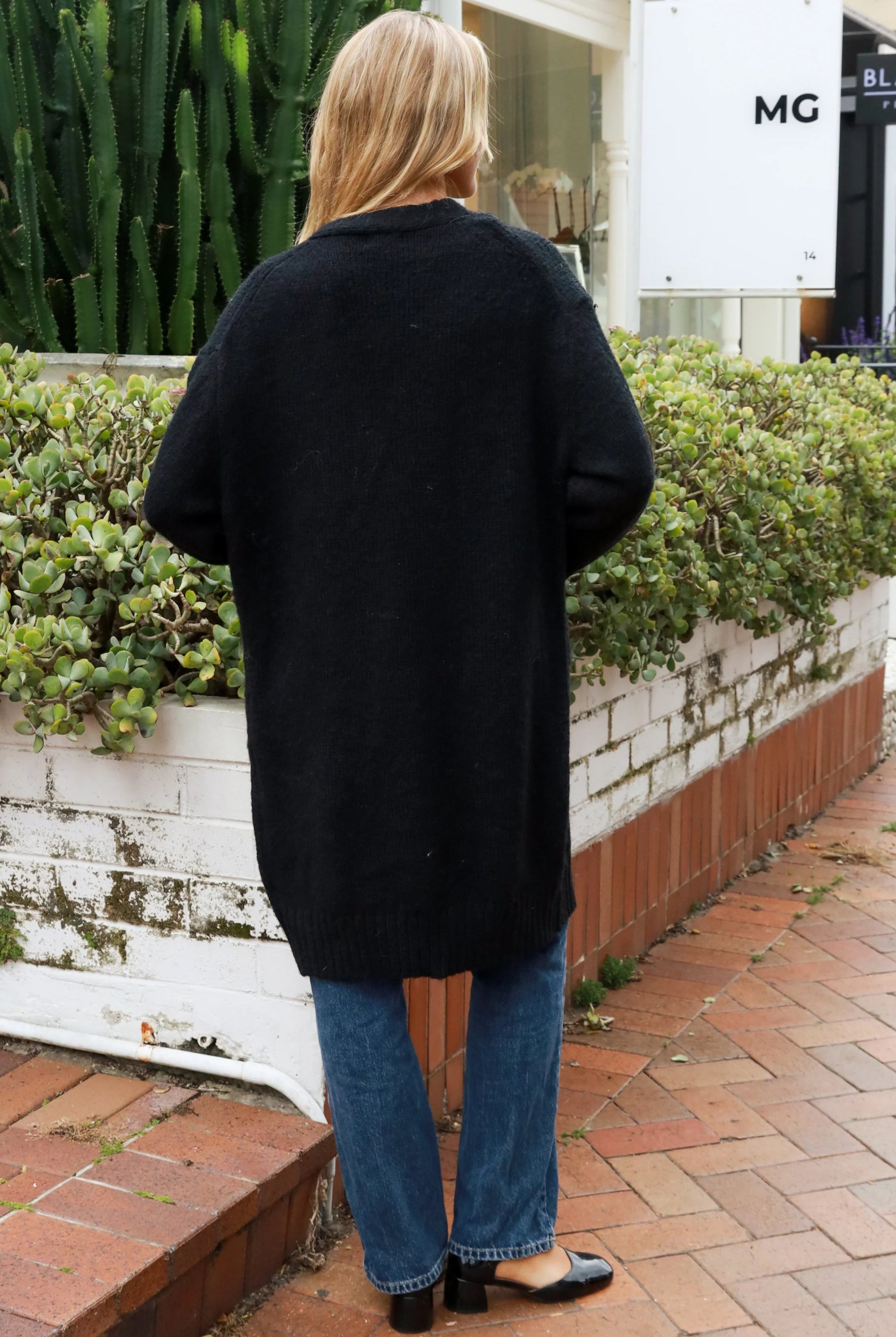 AVAMIA | HAZEL KNIT CARDIGAN BLACK | Bohemian Love Runway