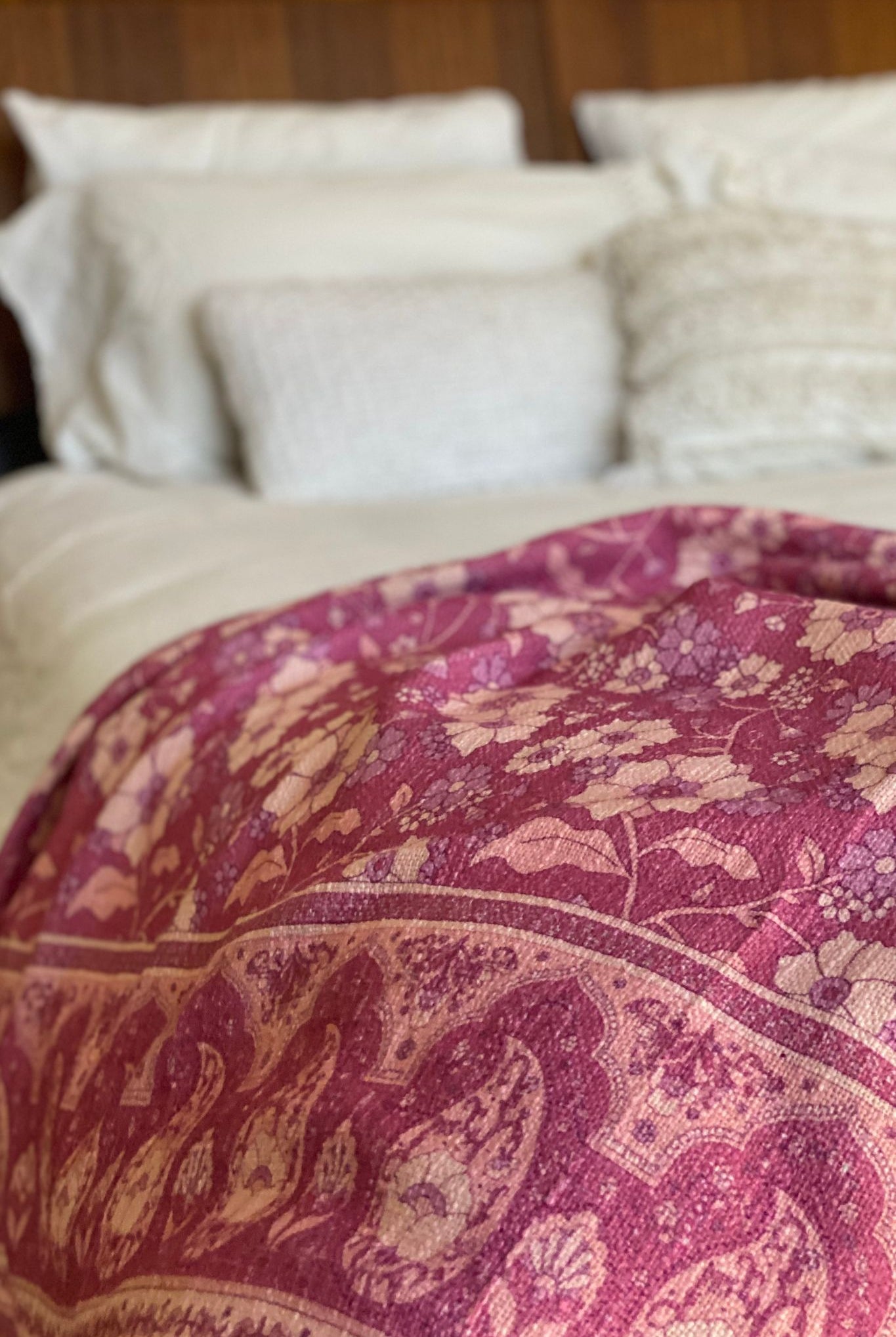 HOUSE OF SKYE | WOODSTOCK THROW RASBERRY | Bohemian Love Runway