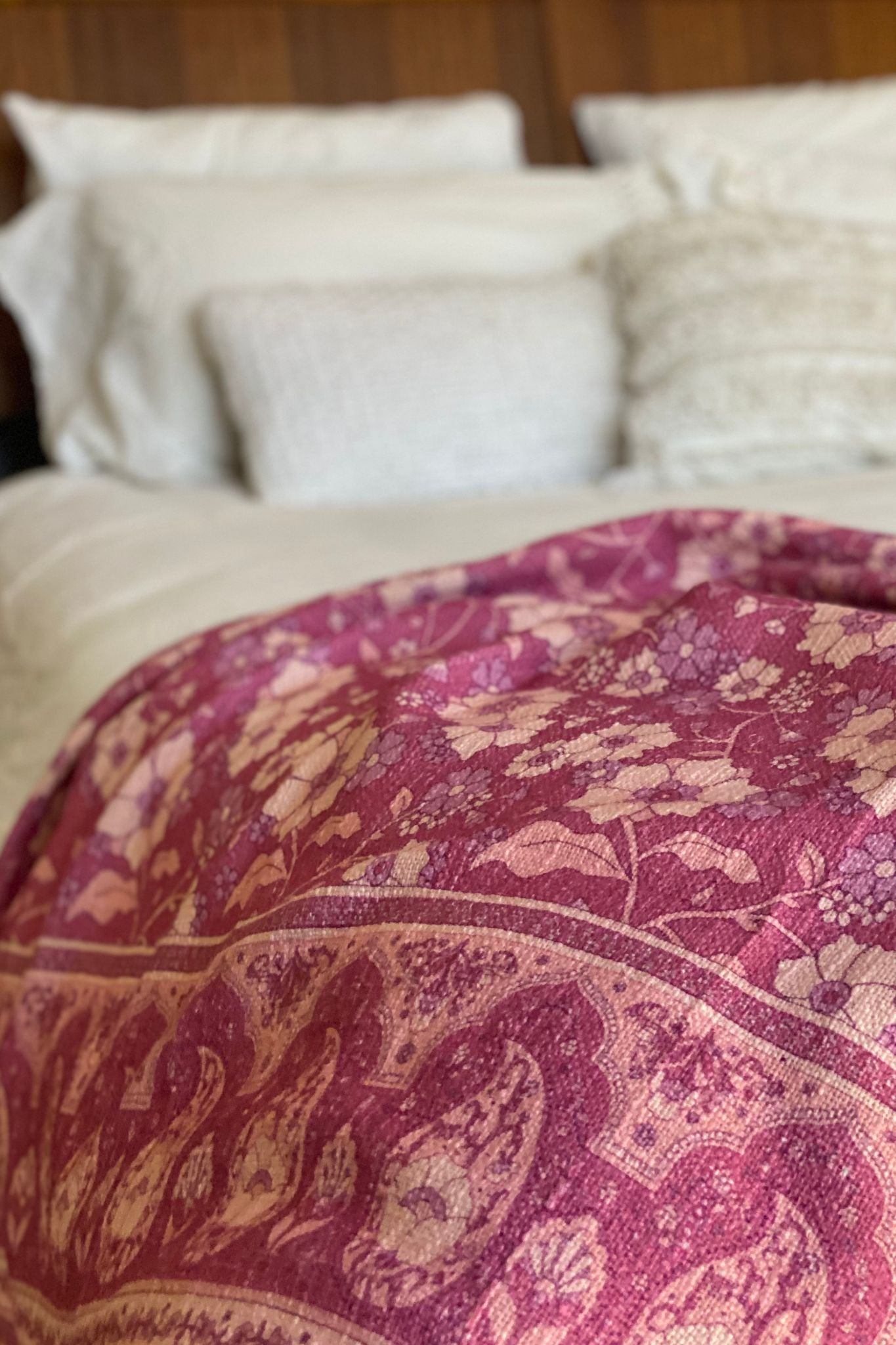 HOUSE OF SKYE | WOODSTOCK THROW RASBERRY | Bohemian Love Runway