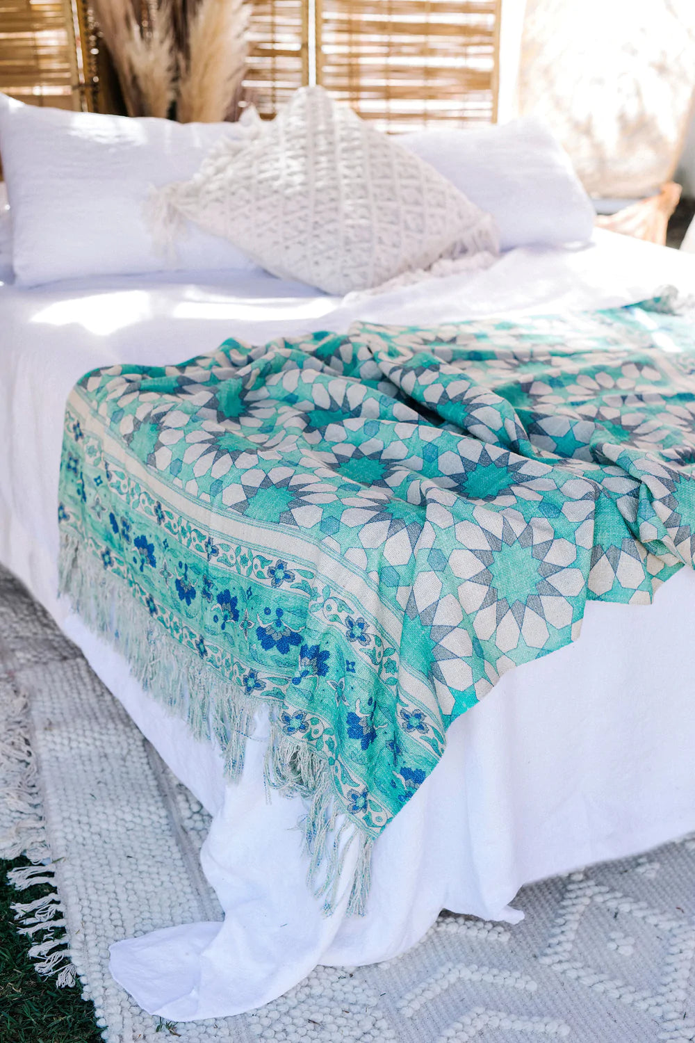 HOUSE OF SKYE | CASA THROW ARUBA | Bohemian Love Runway
