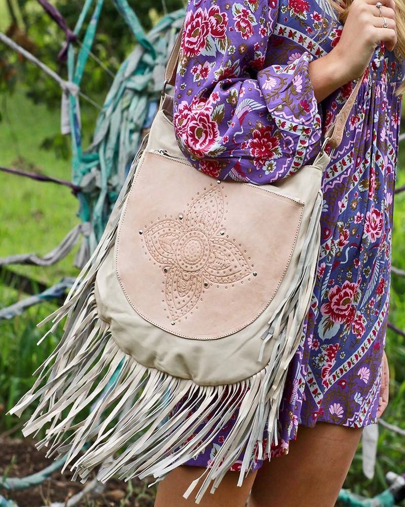 MAHIYA | SIENNA BOHO BAG CREAM | Bohemian Love Runway