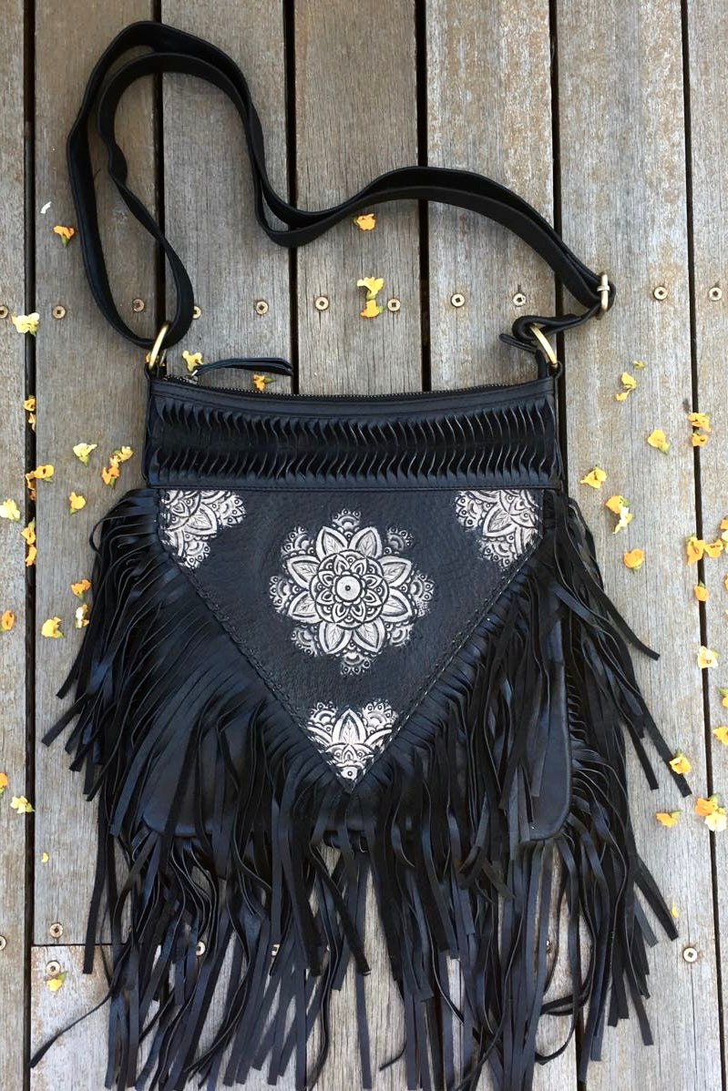 SHOE SHU | HAND TOOLED DETAILED FLOWER & FRINGE BAG VINTAGE BLACK | Bohemian Love Runway