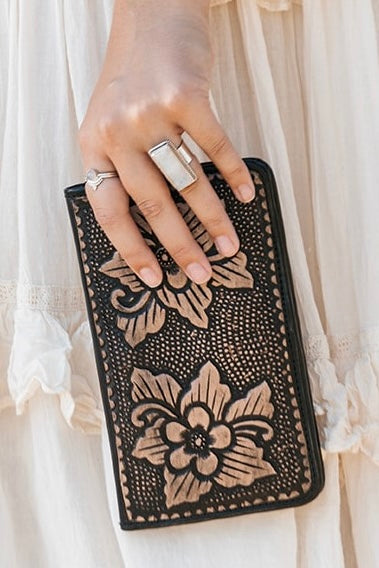 SHOE SHU | HAND TOOLED FLOWER FLAT WALLET VINTAGE BLACK | Bohemian Love Runway