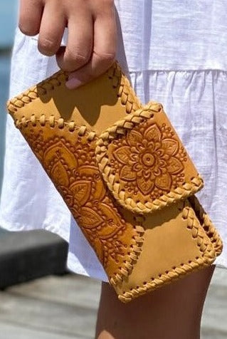 SHOE SHU | HAND TOOLED FLOWER WALLET TAN | Bohemian Love Runway
