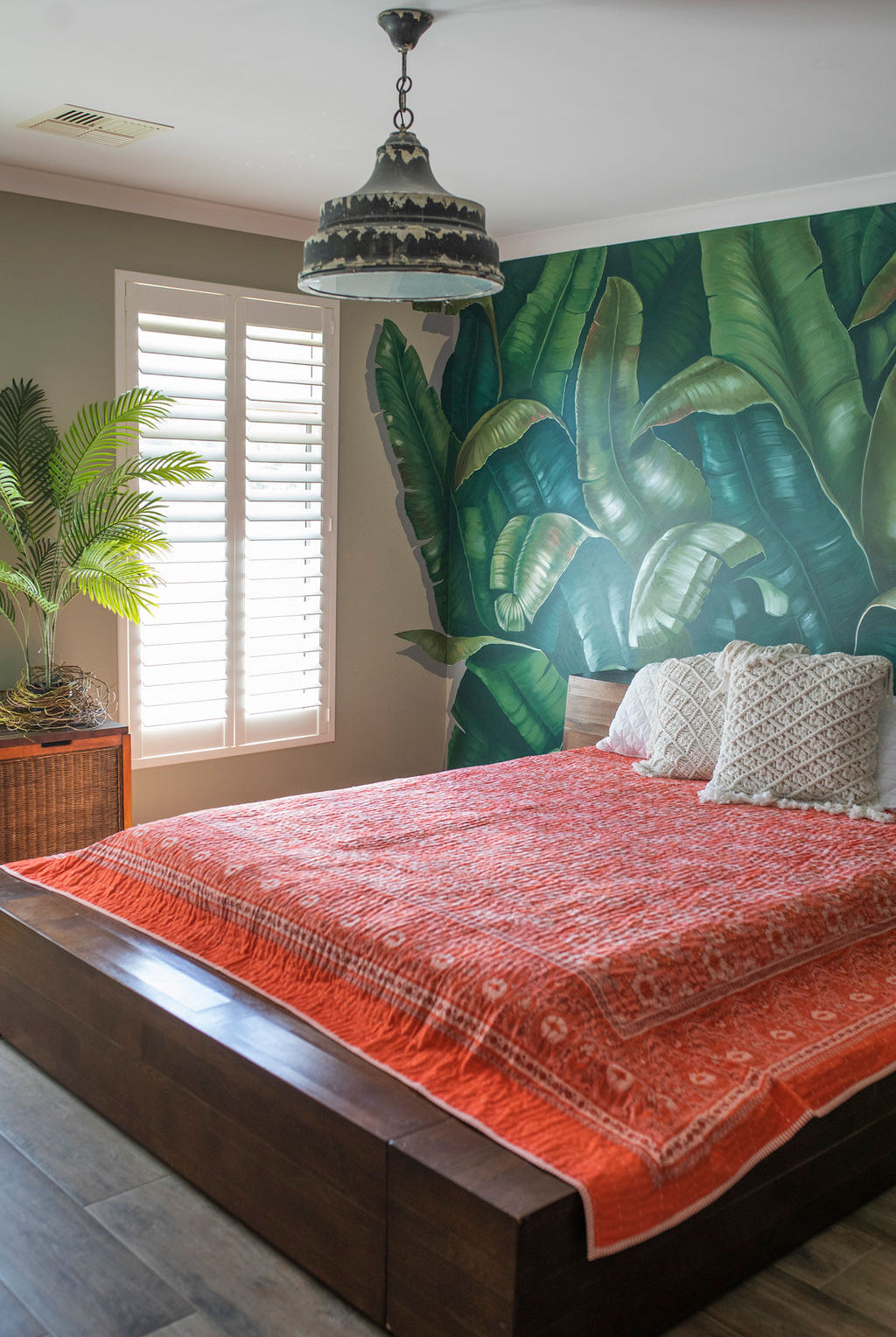 HOUSE OF SKYE | WOODSTOCK QUILT STRAWBERRY FIELDS | Bohemian Love Runway