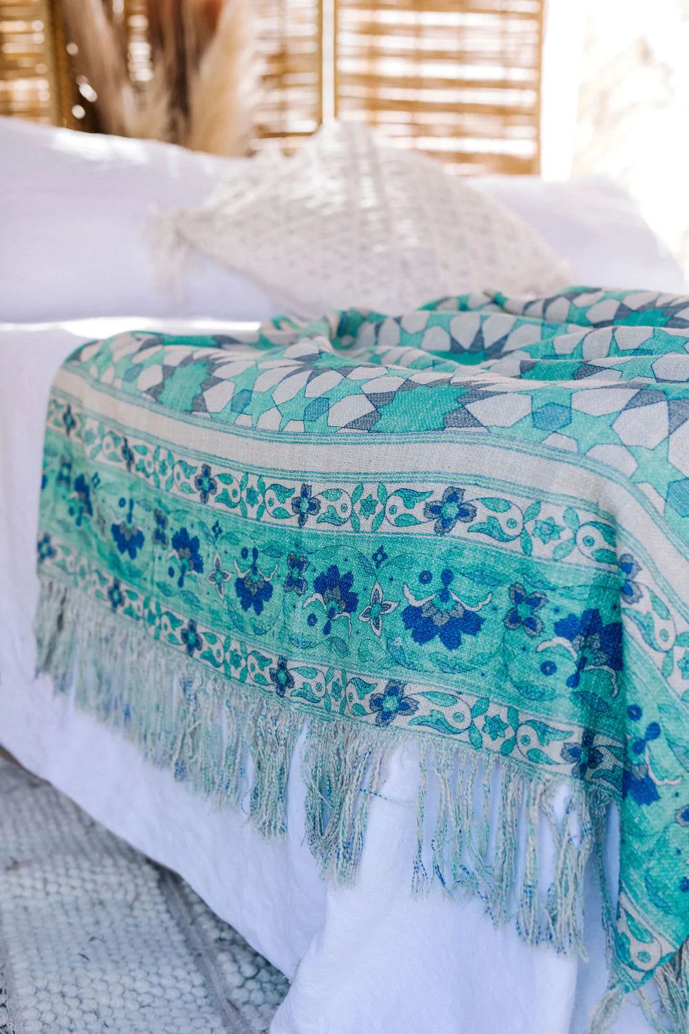 HOUSE OF SKYE | CASA THROW ARUBA | Bohemian Love Runway