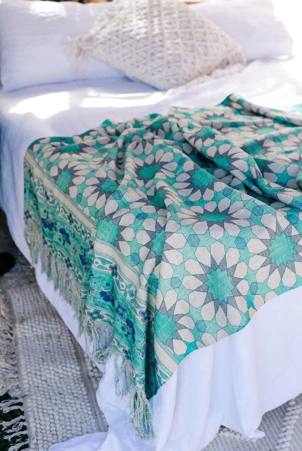 HOUSE OF SKYE | CASA THROW ARUBA | Bohemian Love Runway