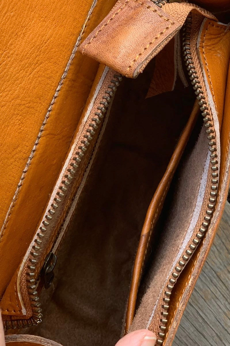 SHOE SHU | FLOWER SADDLE BAG VINTAGE TAN | Bohemian Love Runway