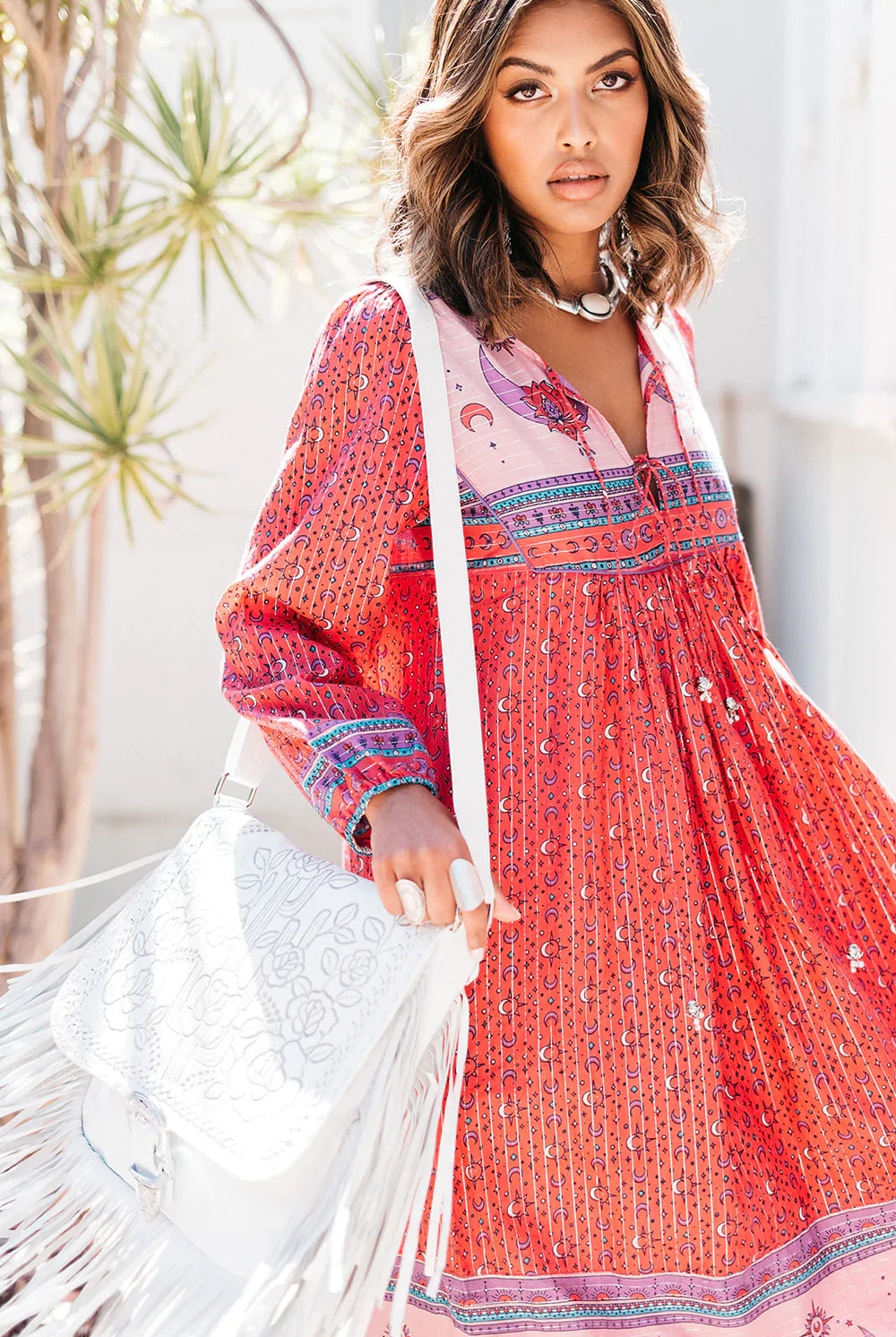 HOUSE OF SKYE | DESERT ROSE FRINGE BAG VINTAGE WHITE | Bohemian Love Runway