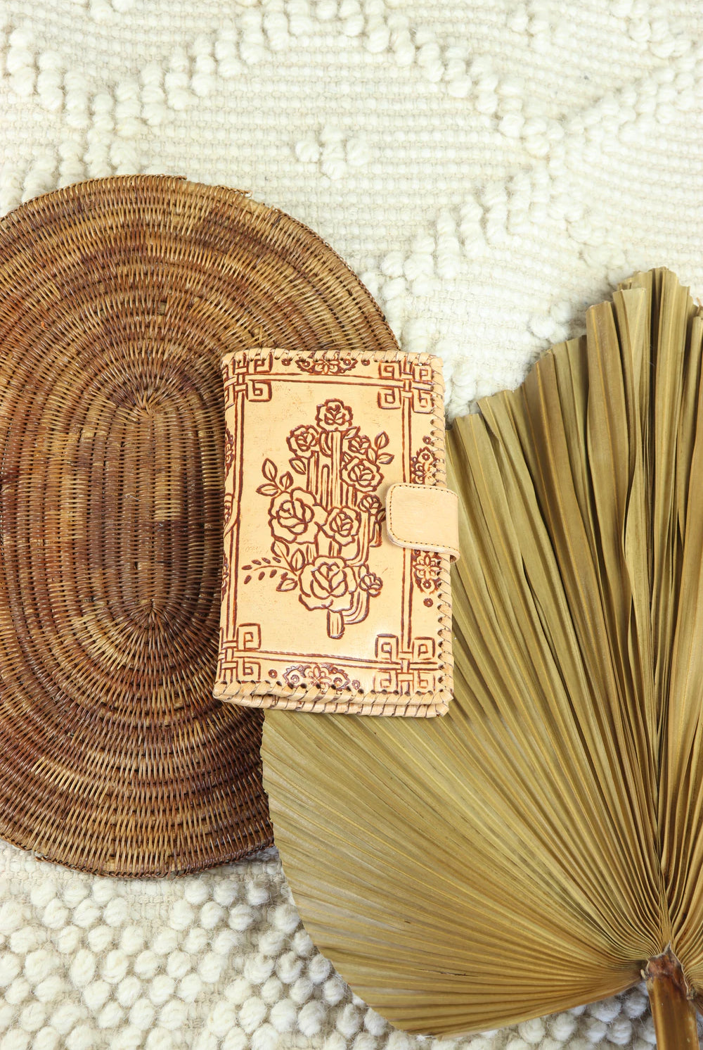 HOUSE OF SKYE | DESERT ROSE WALLET NATURAL | Bohemian Love Runway