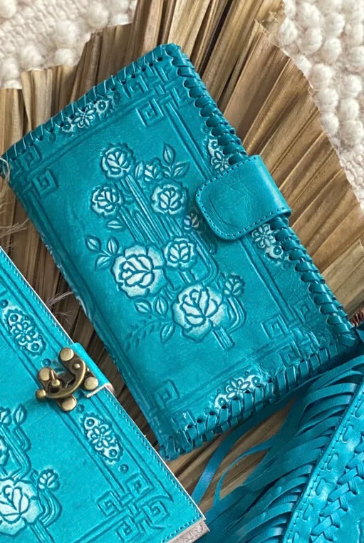 HOUSE OF SKYE | DESERT ROSE WALLET TURQUOISE | Bohemian Love Runway