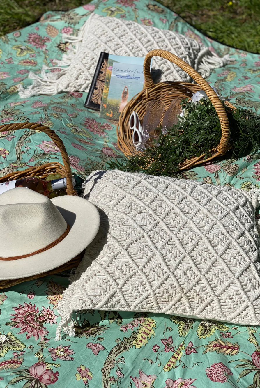 HOUSE OF SKYE | DAISY PICNIC BLANKET AQUARIUS | Bohemian Love Runway