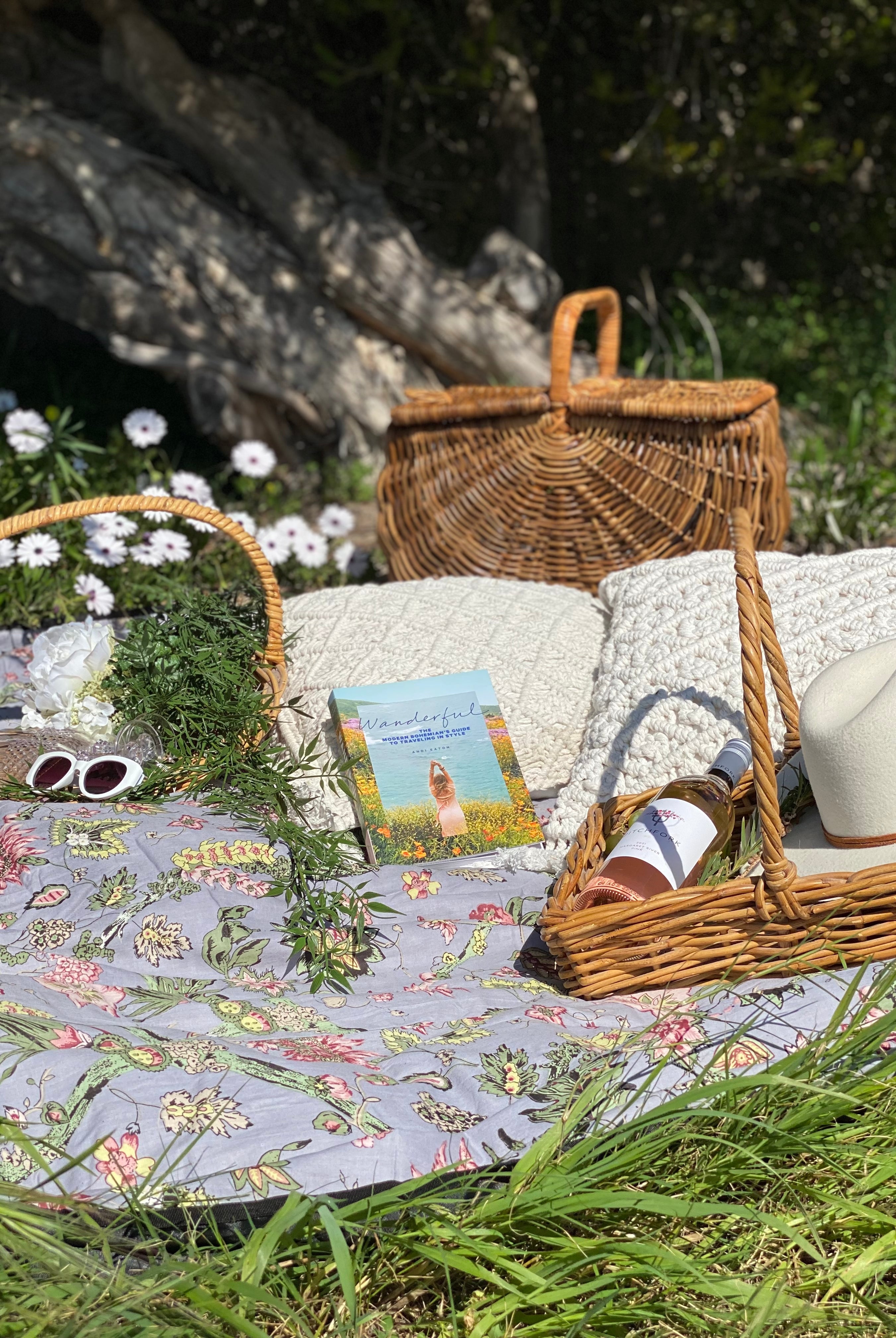 HOUSE OF SKYE | DAISY PICNIC BLANKET SILVER CLOUD | Bohemian Love Runway