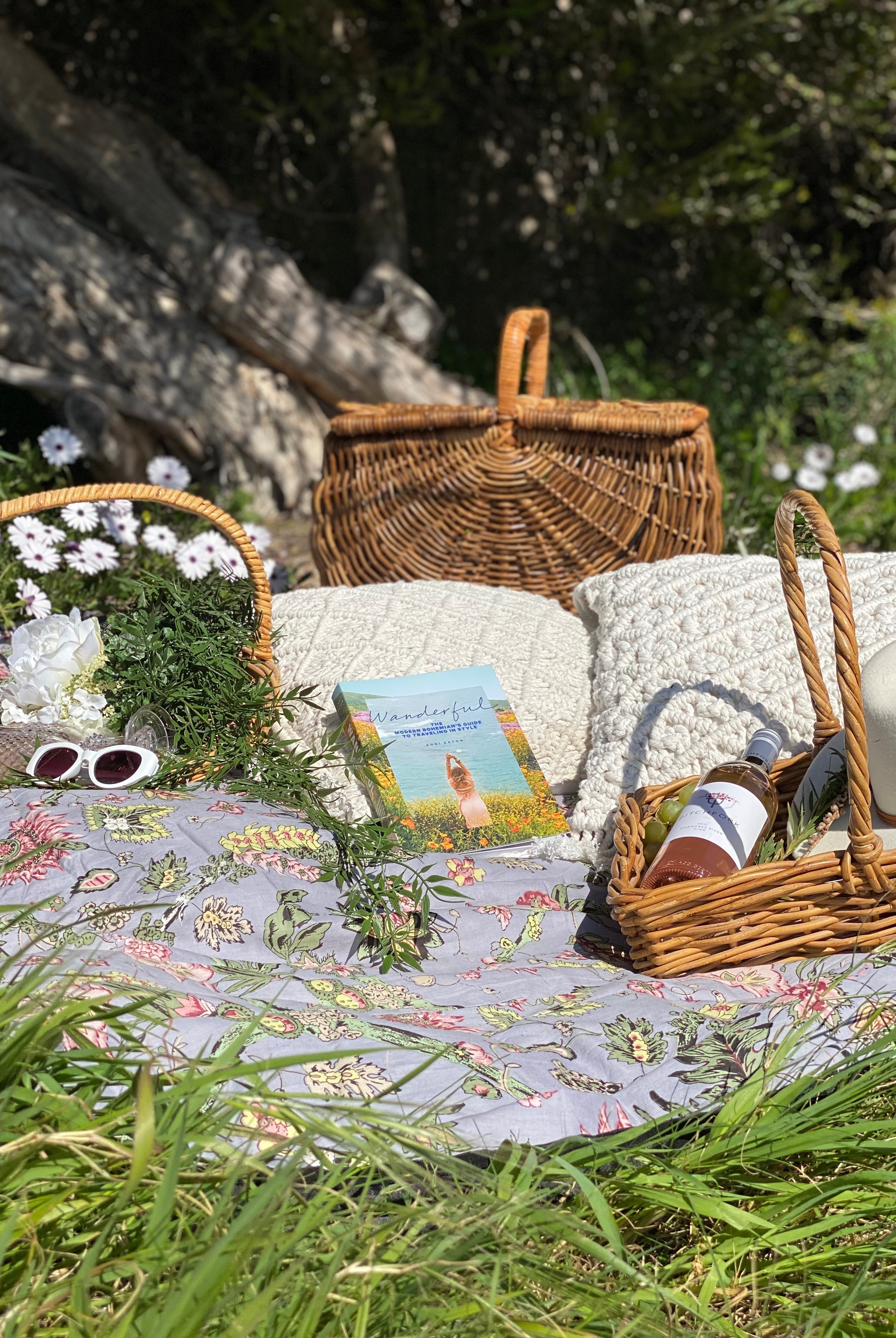 HOUSE OF SKYE | DAISY PICNIC BLANKET SILVER CLOUD | Bohemian Love Runway