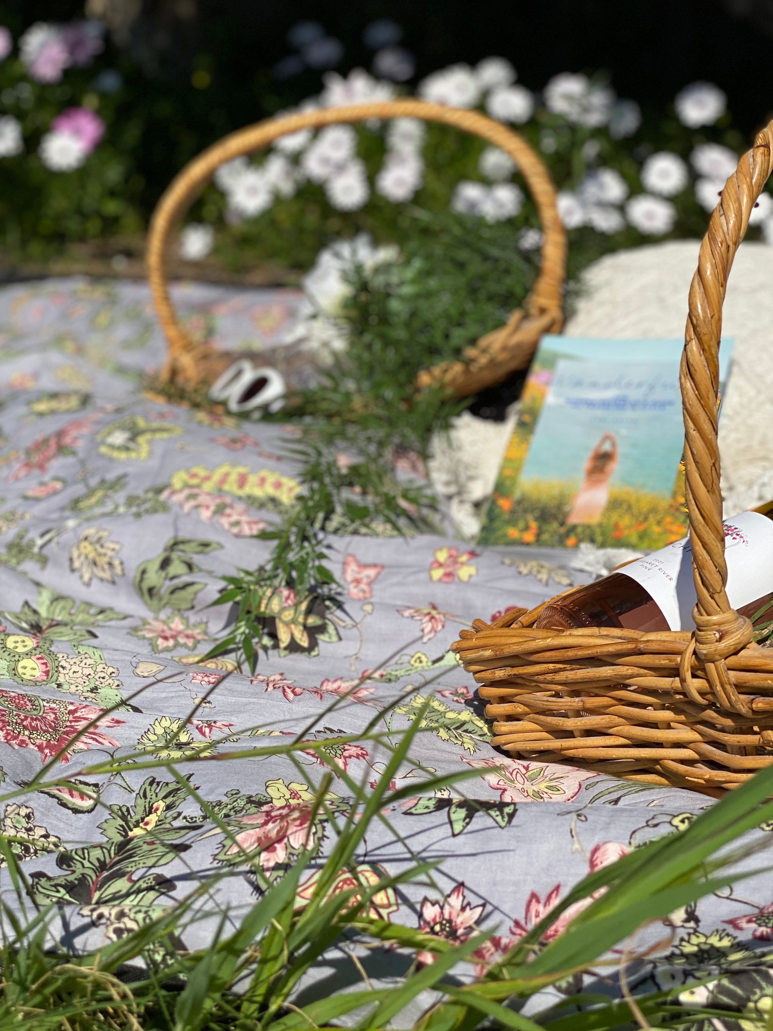 HOUSE OF SKYE | DAISY PICNIC BLANKET SILVER CLOUD | Bohemian Love Runway