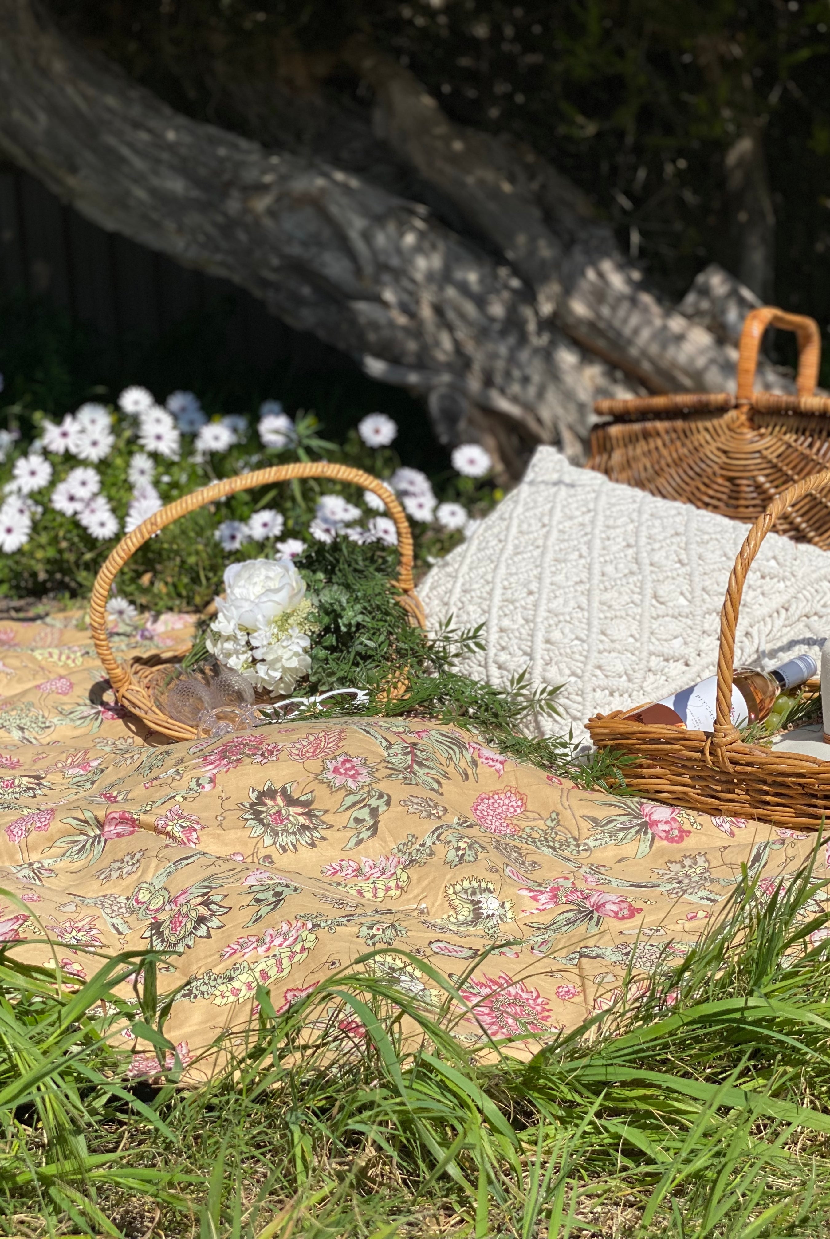 HOUSE OF SKYE | DAISY PICNIC BLANKET AMBER GOLD | Bohemian Love Runway